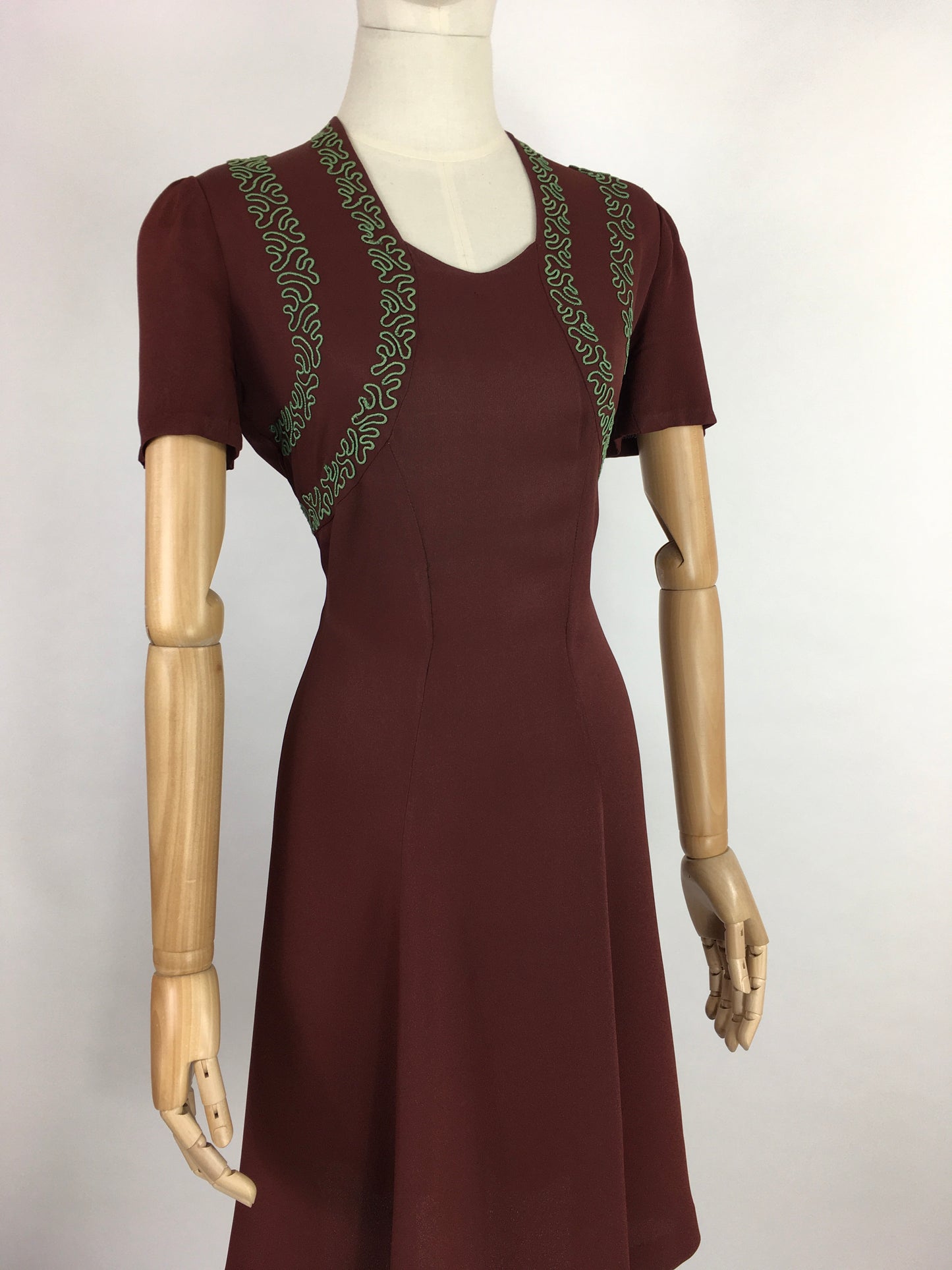 Original 1940’s Day Dress - In A Lovely Brown Crepe With Contrast Green Soutache Detailing