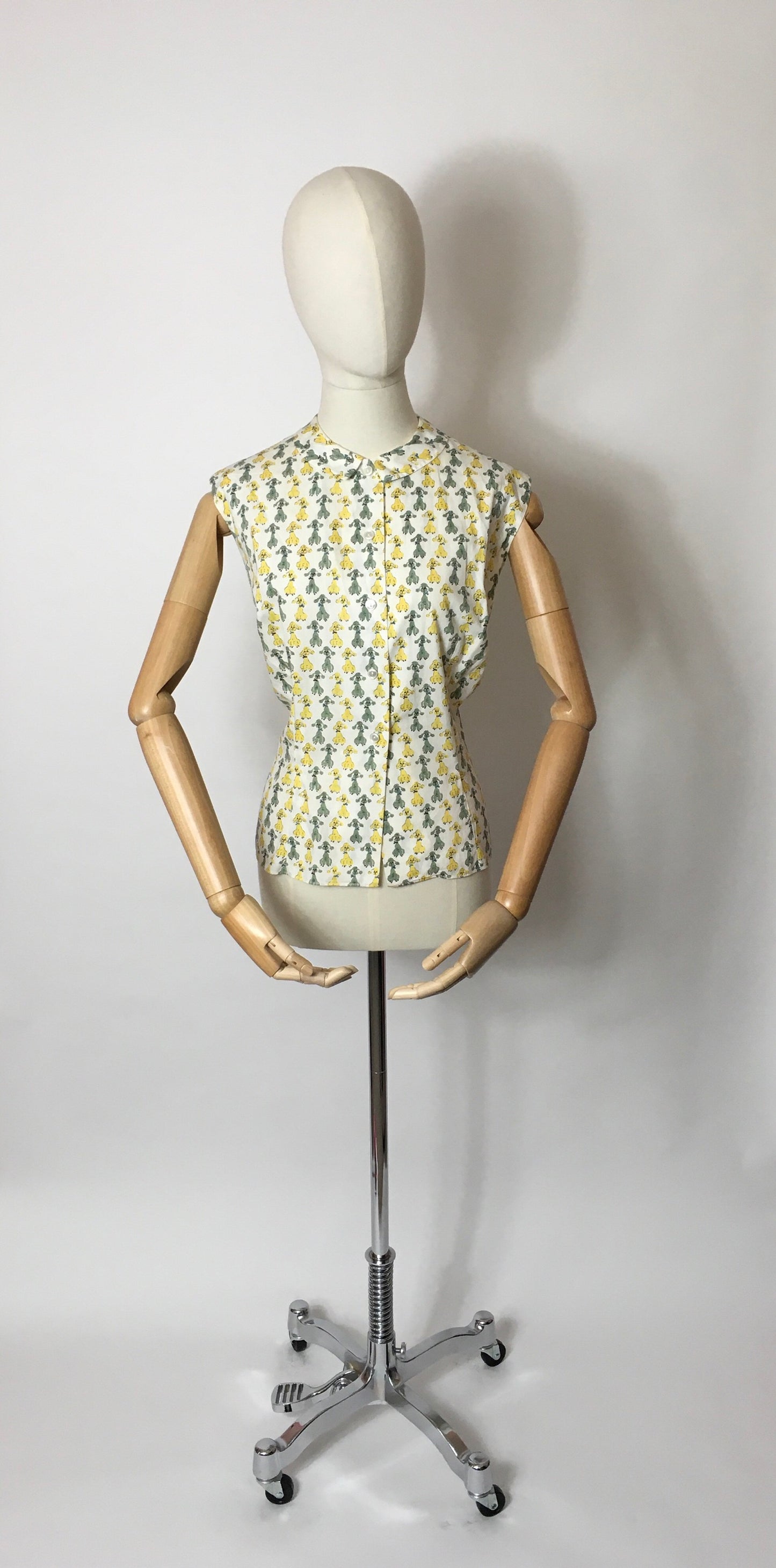 Original 1950s Cotton Day Blouse - In the Most Amazing Poodle Print and Yellow & Green Colour Combination