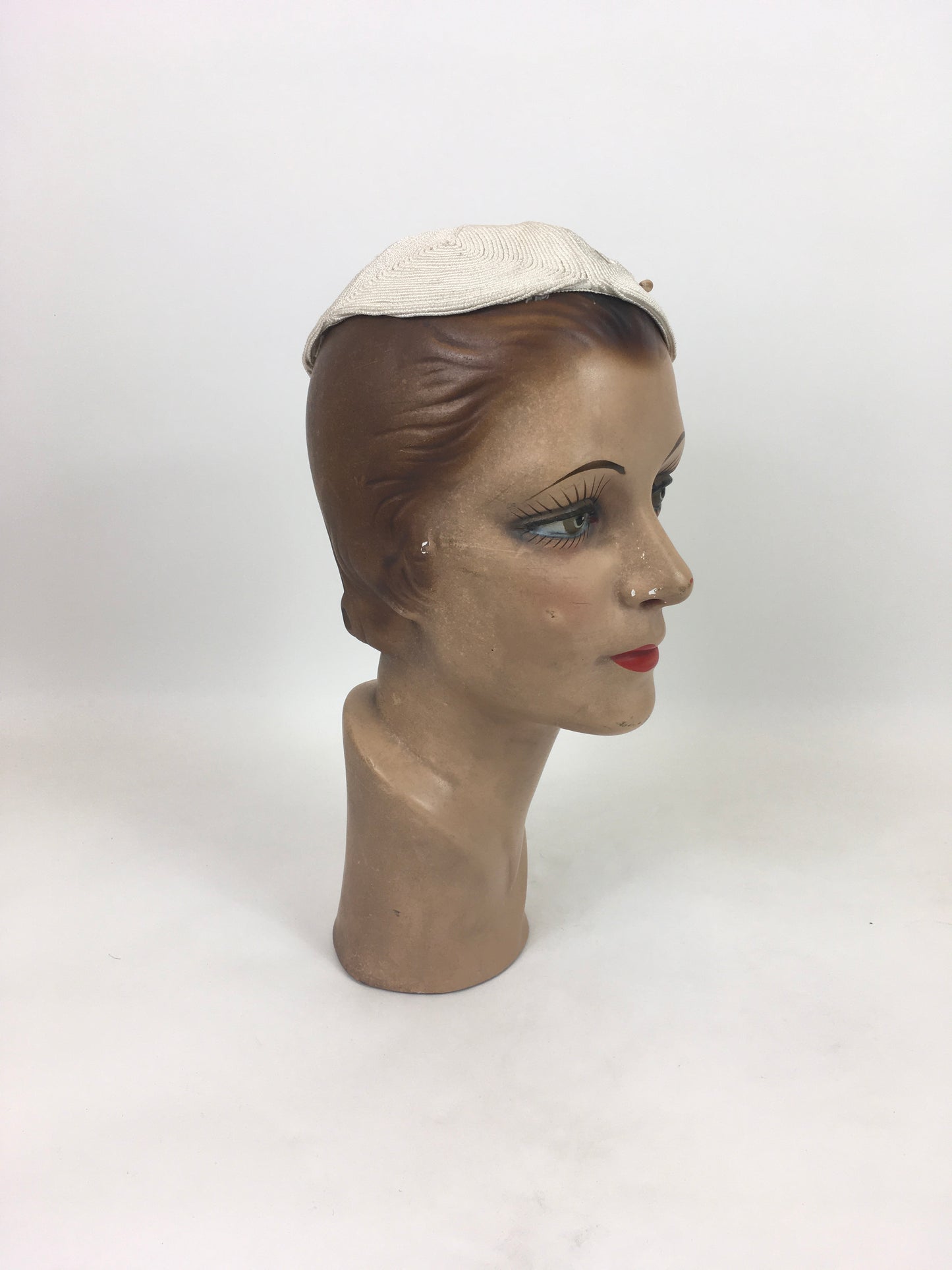 Original 1930's / 1940's Corde Skull Cap - In Off White with Hat Pin