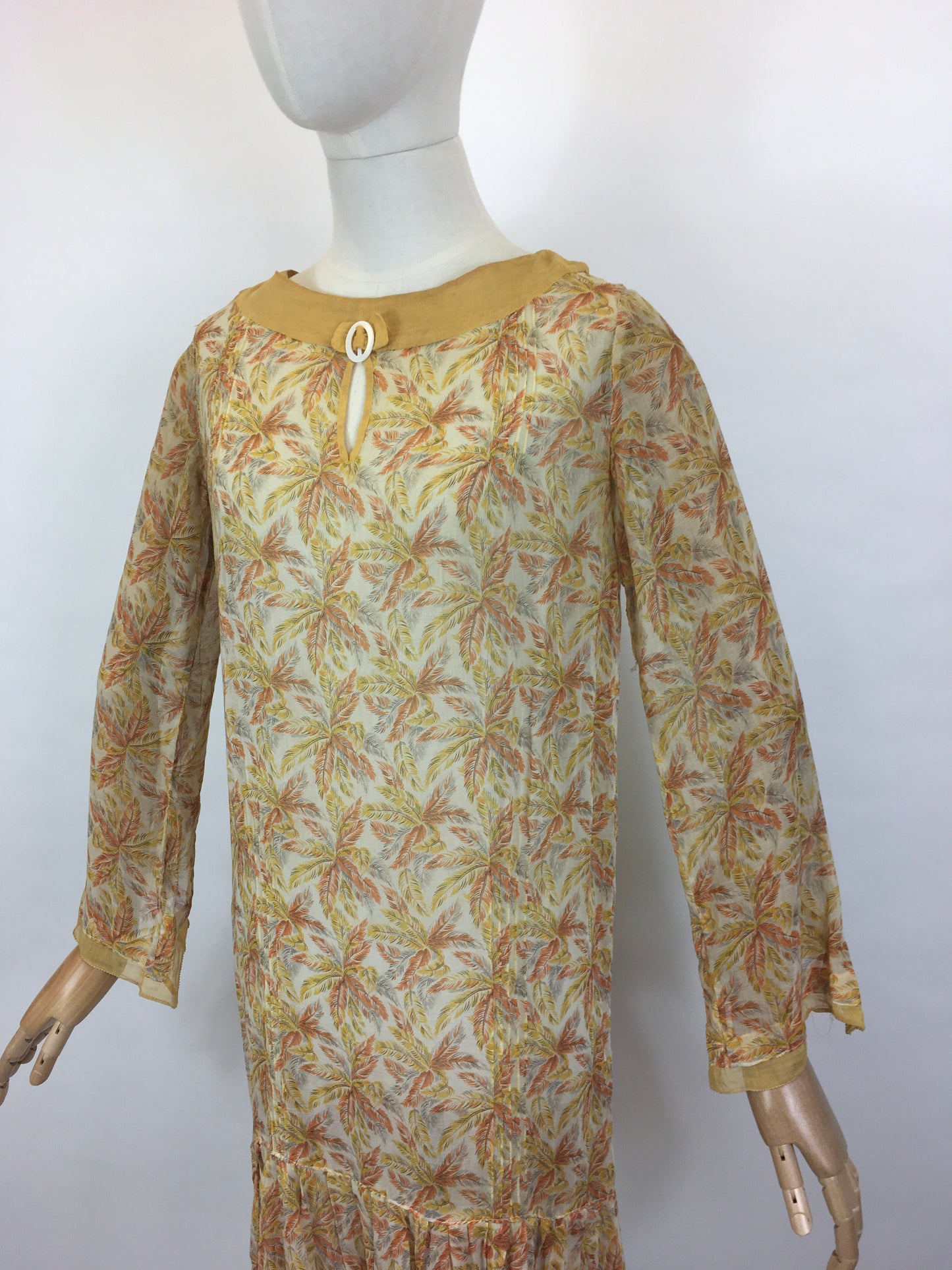 Original 1920’s FABULOUS Cotton Lawn Dress - Flora and Fauna in Buttery Yellows,Soft Oranges and Powdered Greys