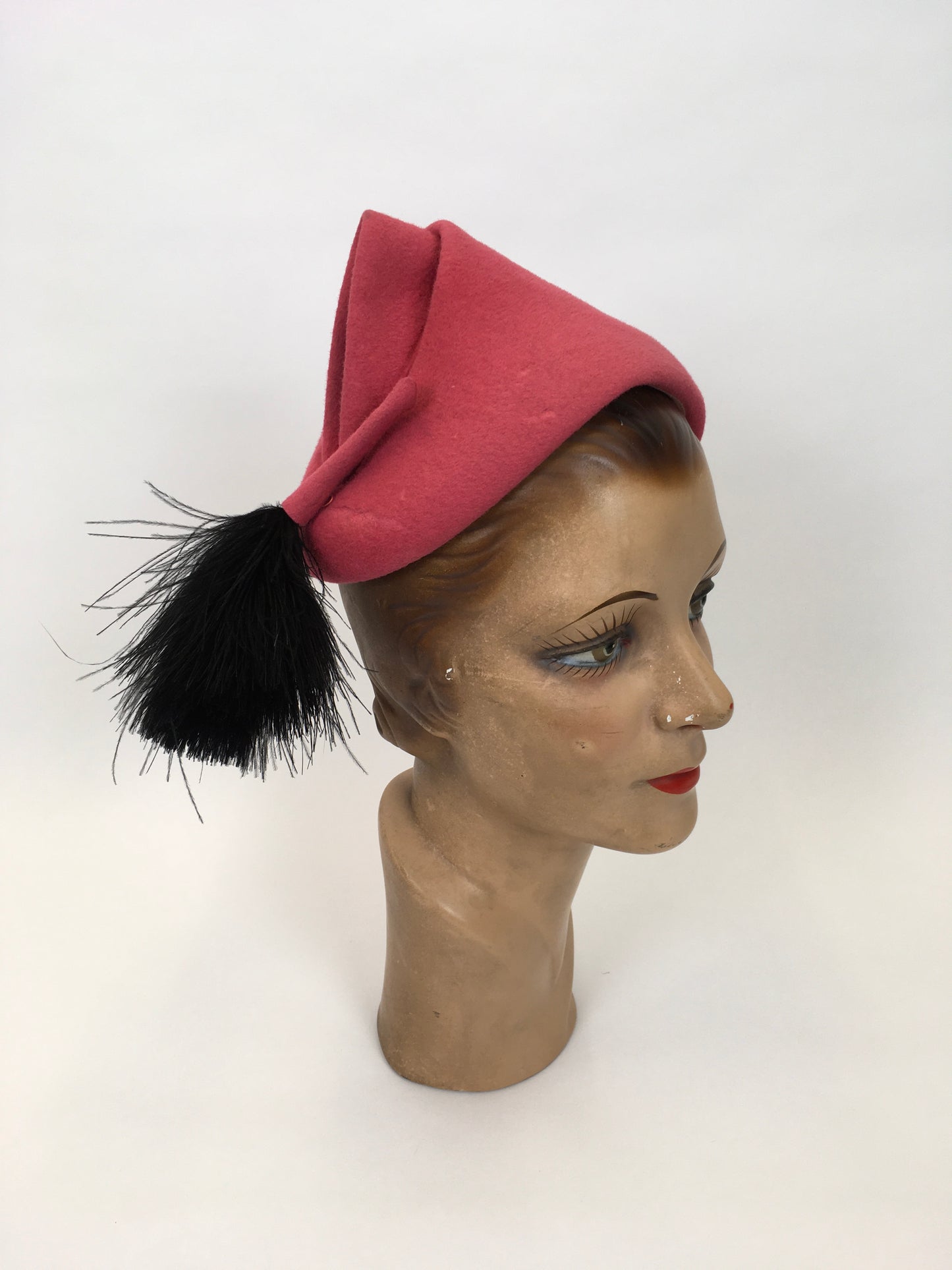 Original 1930’s AMAZING Raspberry Pink Pixie Hat - With a Fabulous Ostrich Feather Plume In Black