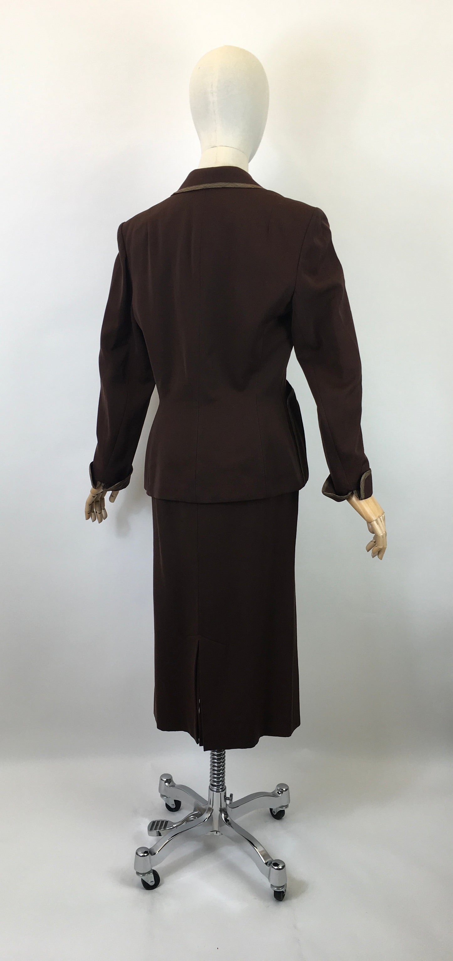 Original Sensational 1940’s American 2pc Suit by ‘ Betty Hill, California’ - In Rich Chocolate Brown with Stunning Details