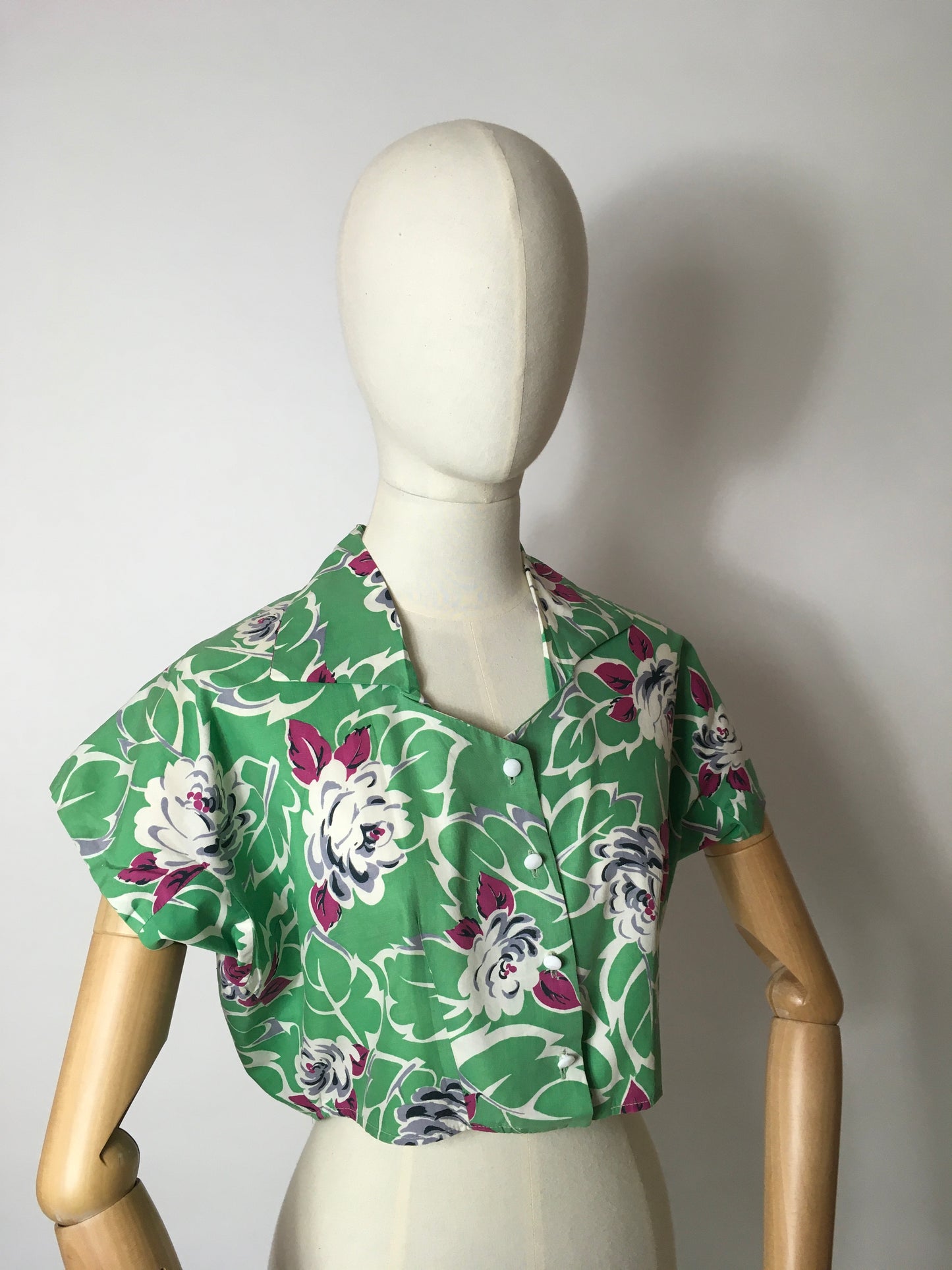 Original 1950s Cotton Jacket / Blouse - In a lovely Green with Ivory and Purple Floral