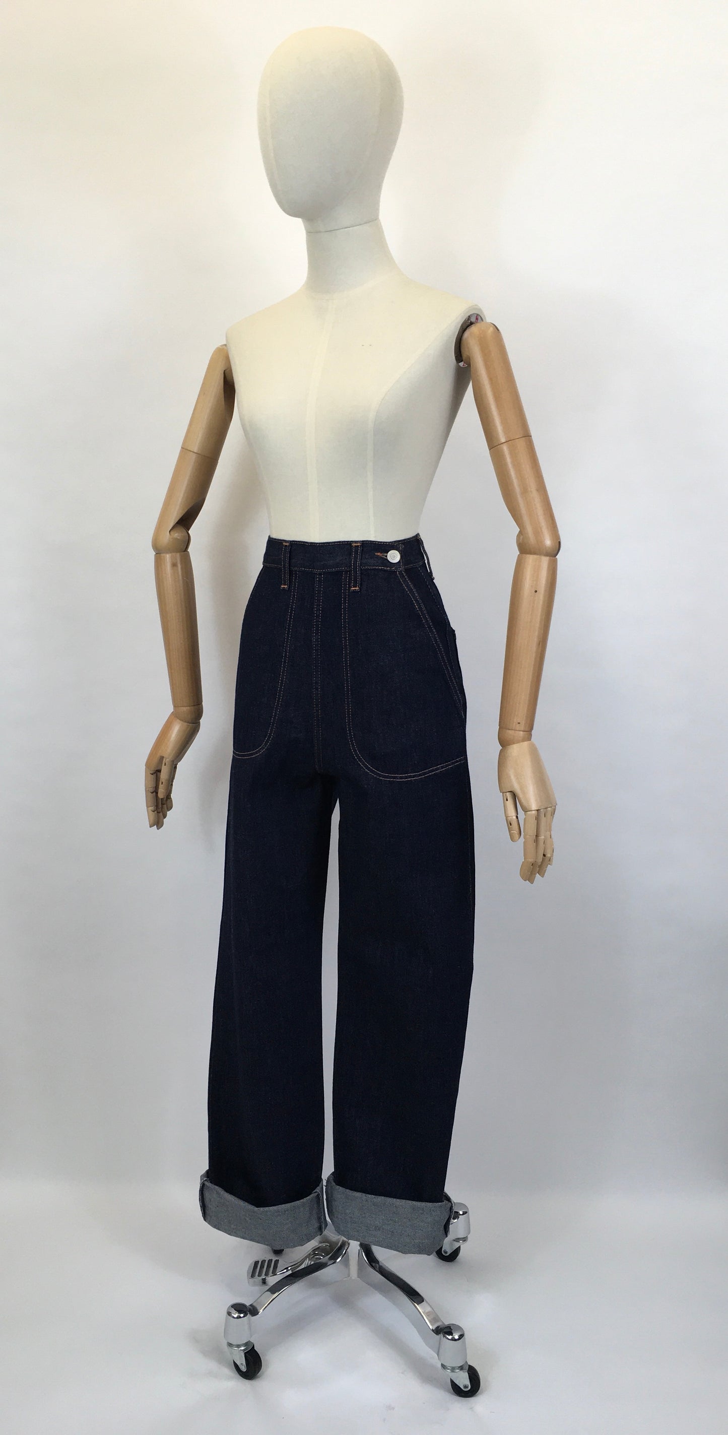 Freddie’s Of Pinewood Classic Jeans - In Denim
