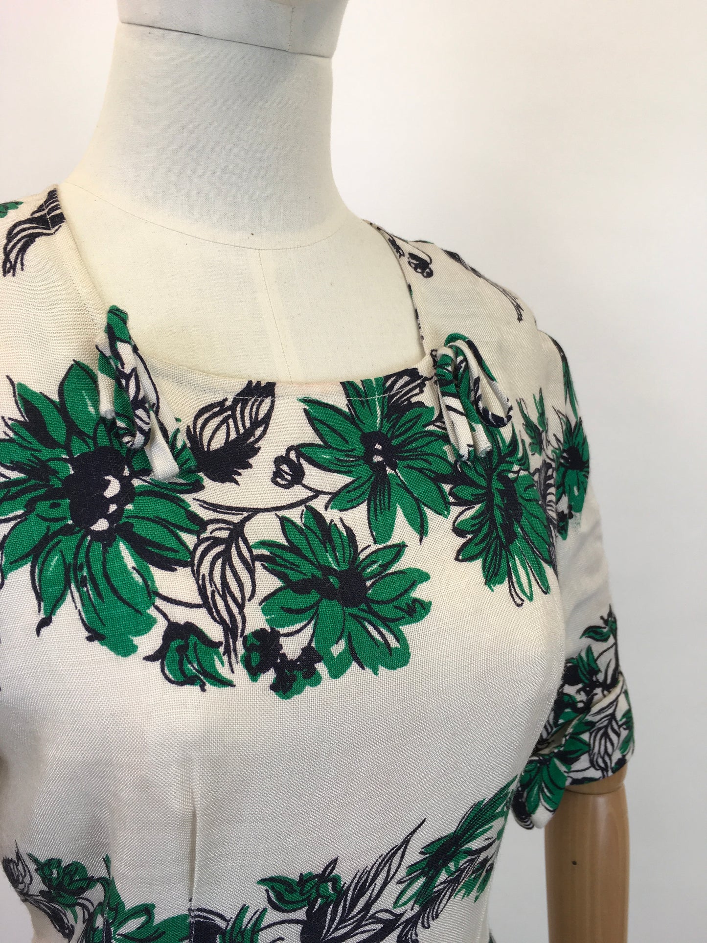 Original Stunning 1940's CC41 Utility Day Dress - In A Floral Moygashal Linen in Green, White & Black