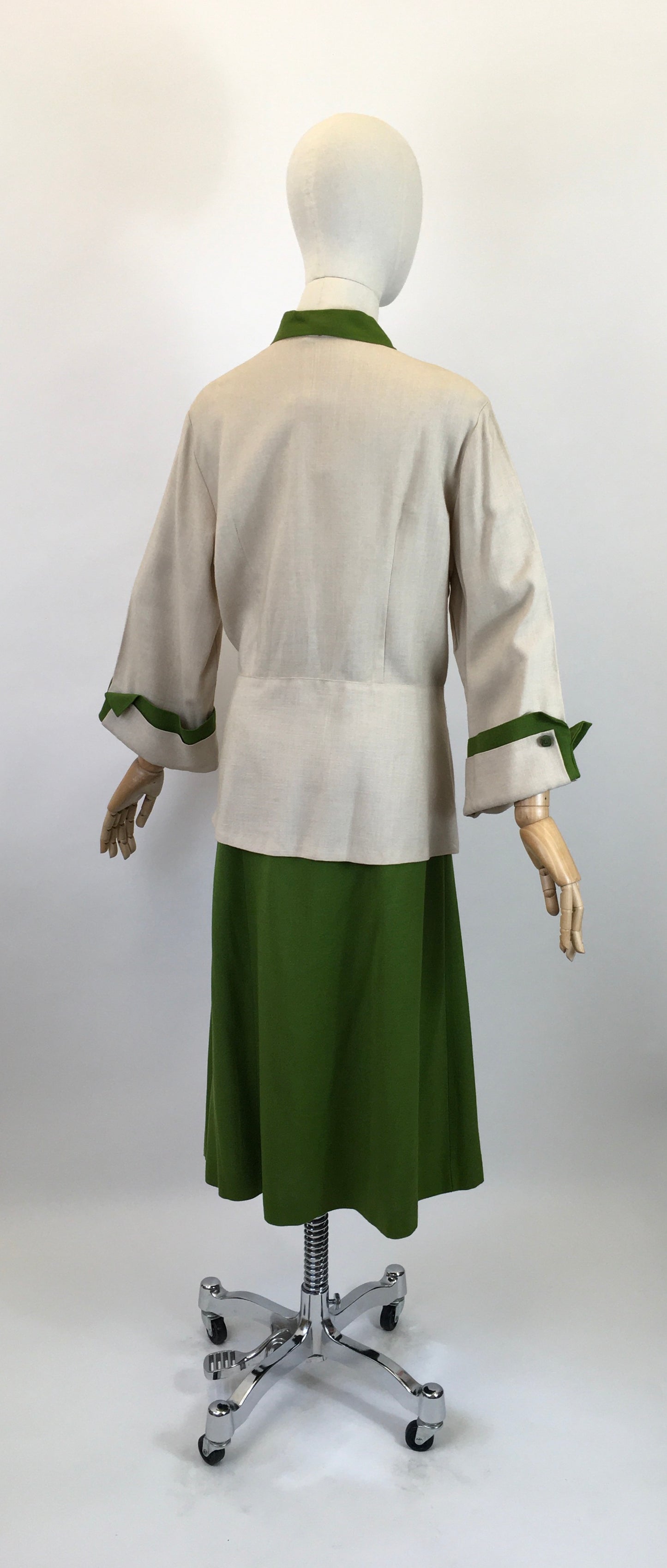 Original 1940's Sensational VOLUP 2pc Linen Suit - In An Iconic Cream and Green Colourway