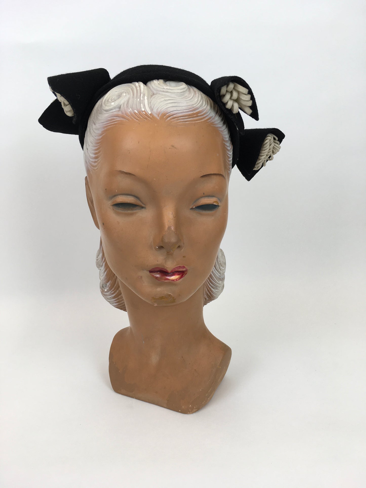 Original 1940s ‘ Henry Pollack ‘ Black Felt Hat - With Ivory and Black Felt Adornments