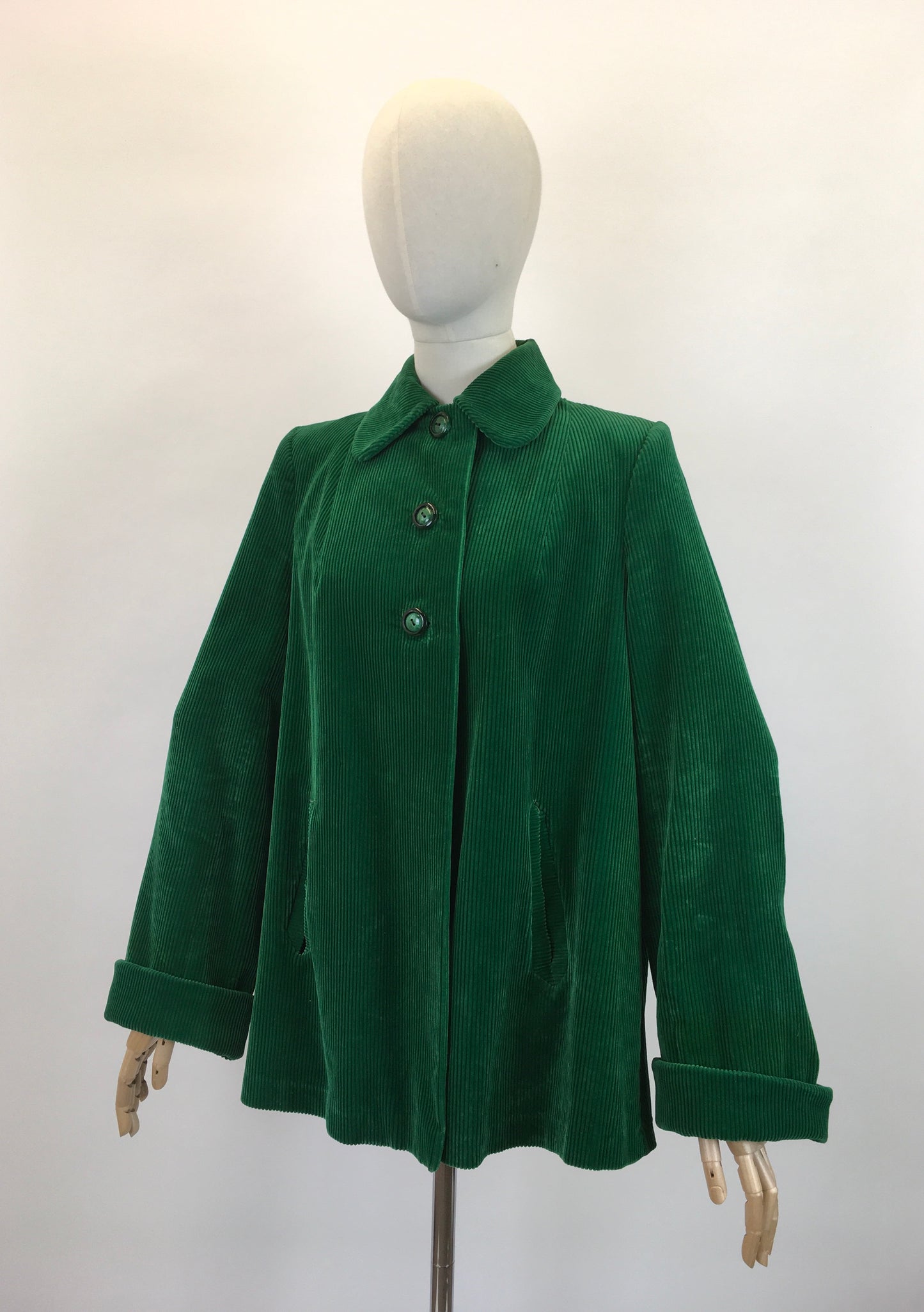 Original 1940's Needlepoint Corduroy Swing Coat - In An Exquisite Emerald Green