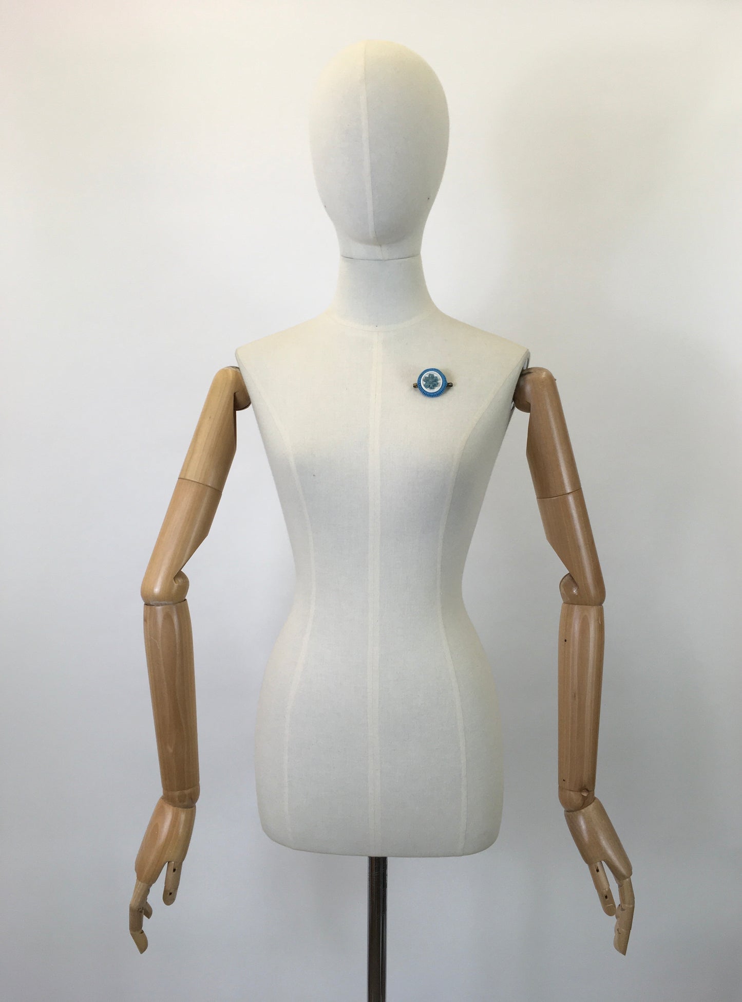 Original 1940's Make Do and Mend Telephone Wire Brooch - In A Timeless Blue & White