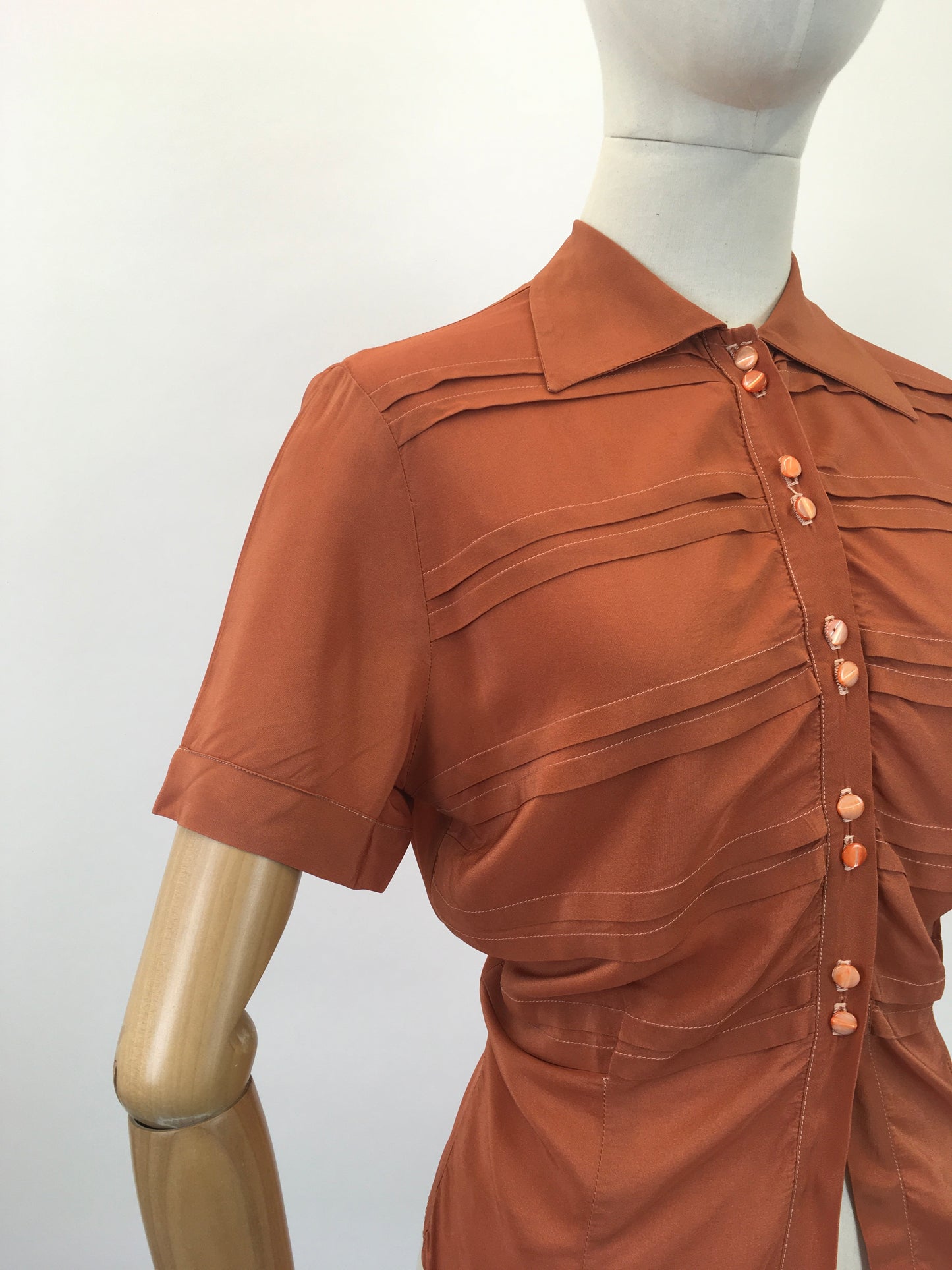 Original 1940's Stunning Silk Blouse by ' Judy Bond' - In A Warm Cinnamon Spice