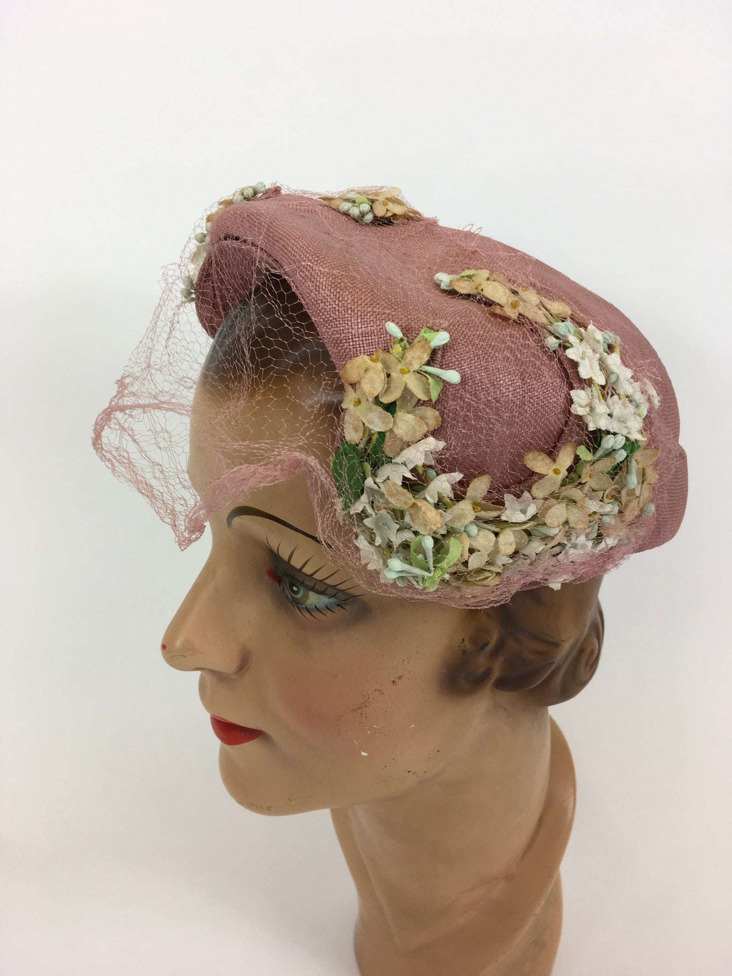 Original 1940’s Darling Powdered Rose Pink Hat - With Veiling and Beautiful Millinery Flower Embellishments