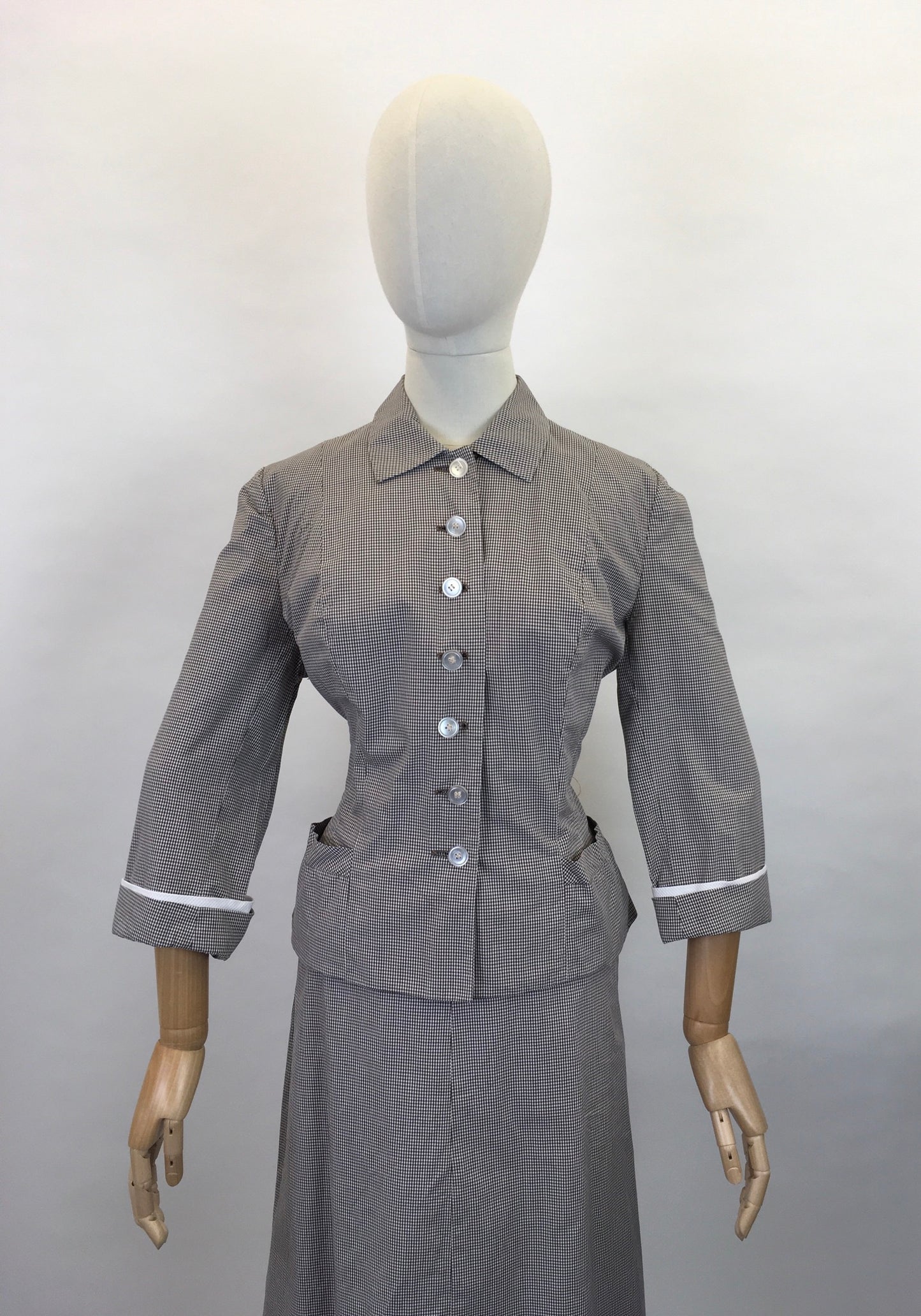 Original 1950’s ‘ Glenhaven ‘ Summer Suit - In A Brown and White Gingham Check