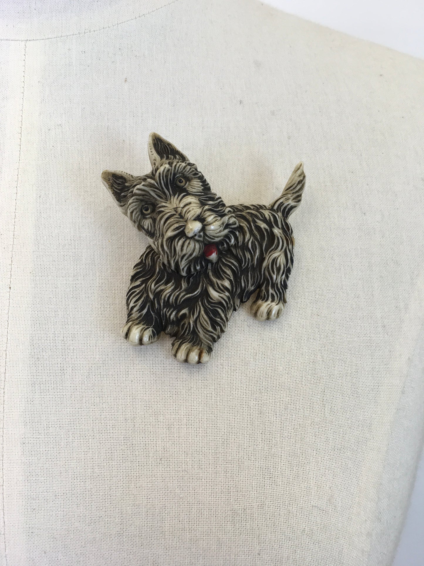 Original 1940’s Large Celluloid Scottie Dog Brooch - With Moveable Head