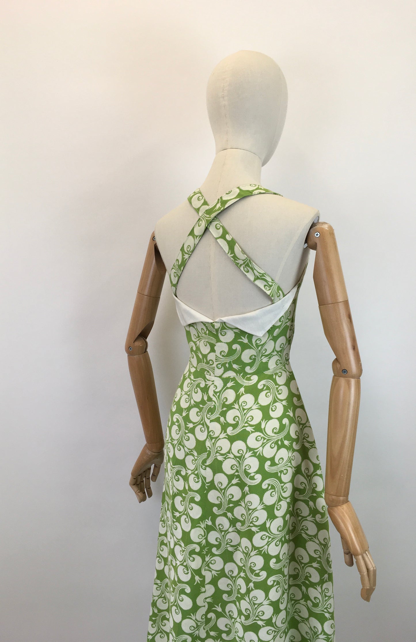Original 1940's Sublime Linen Sun Dress - In A Zesty Lime Green & Crisp White