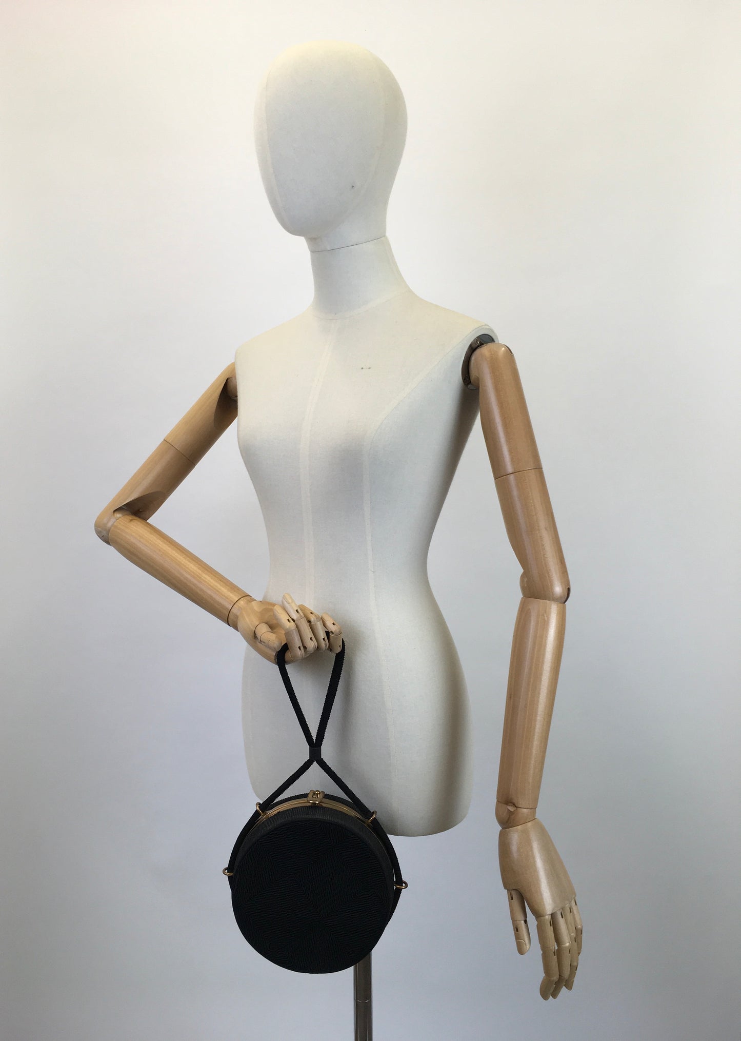 Original 1940's / 1950's Sensational Circular Corde Handbag - In Stencilled Black