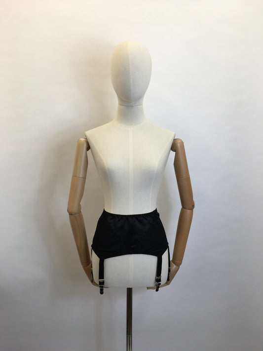 What Katie Did Lingerie - Glamour Matresse Suspender Belt in Black