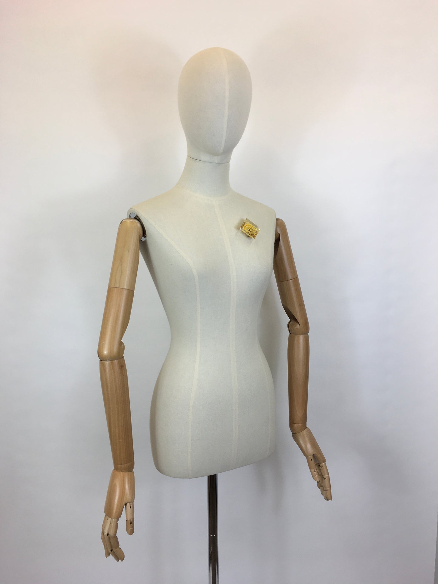 Original 1950’s Darling Floral Reverse Carved Lucite Brooch - Sunshine Yellow Flora