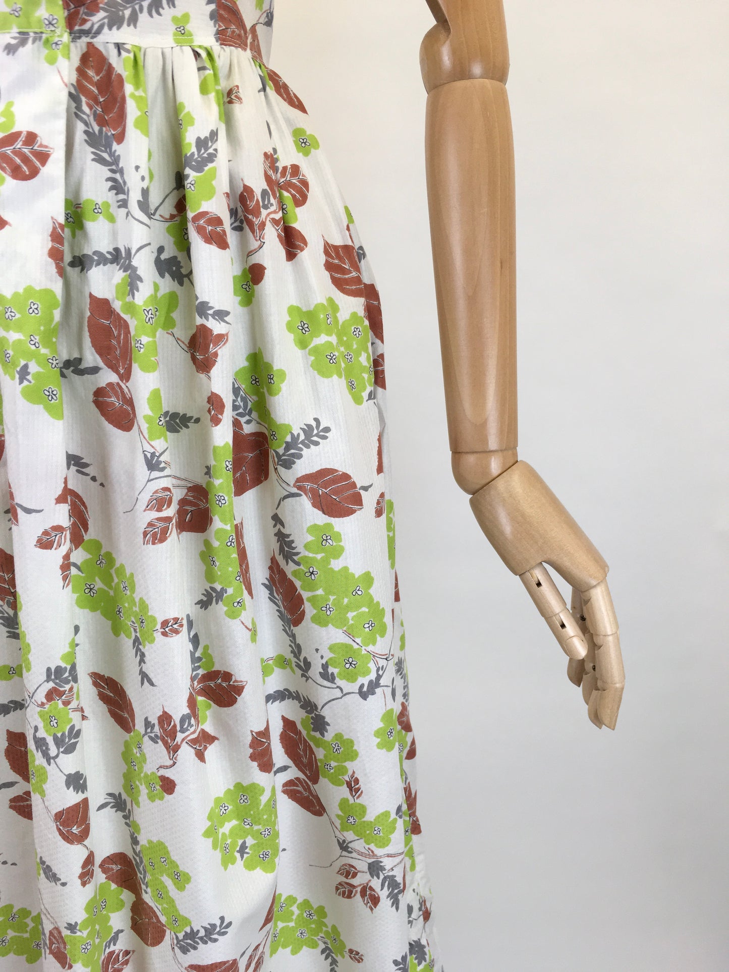 Original 1950s Crisp Cotton Day Dress - In Autumnal Shades of Warm Browns, Soft Greys and Bright Olive Green