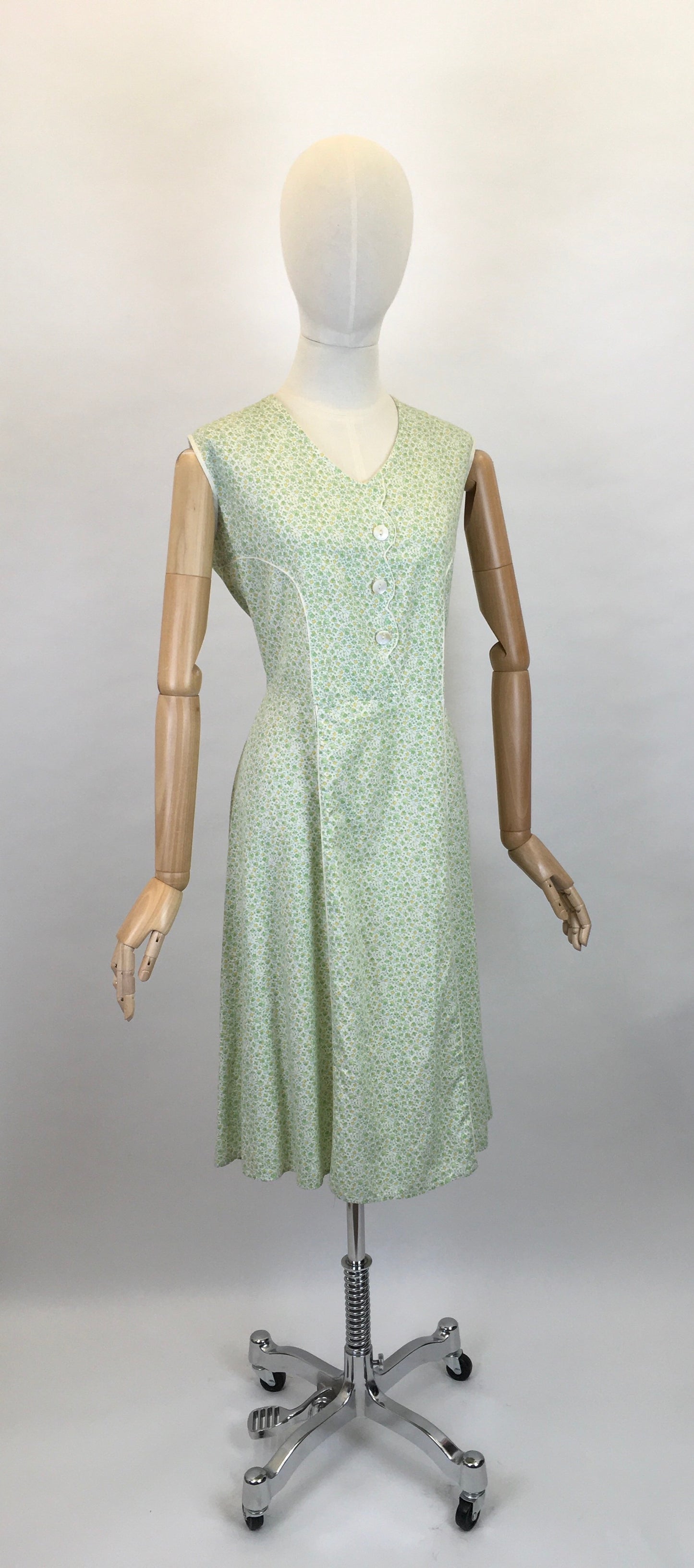 Original 1930s Cotton Day Dress - In a Lovely Colour Pallet of Soft greens, Buttercup Yellows and White