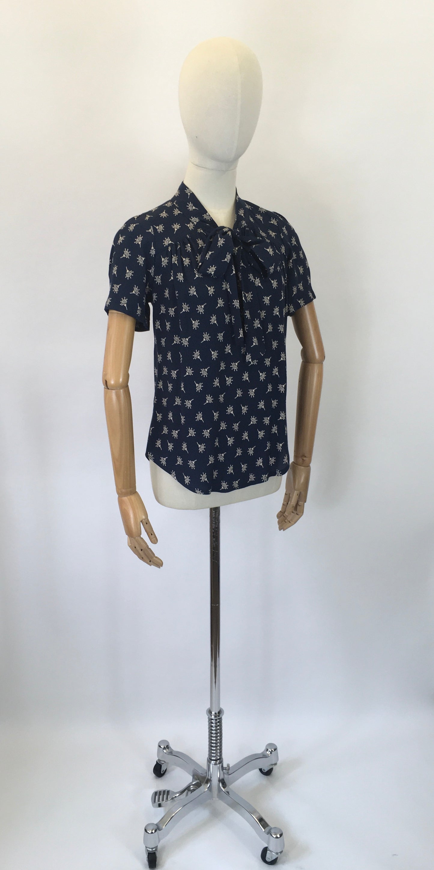 House of Foxy 1930’s Beau Blouse in Wish