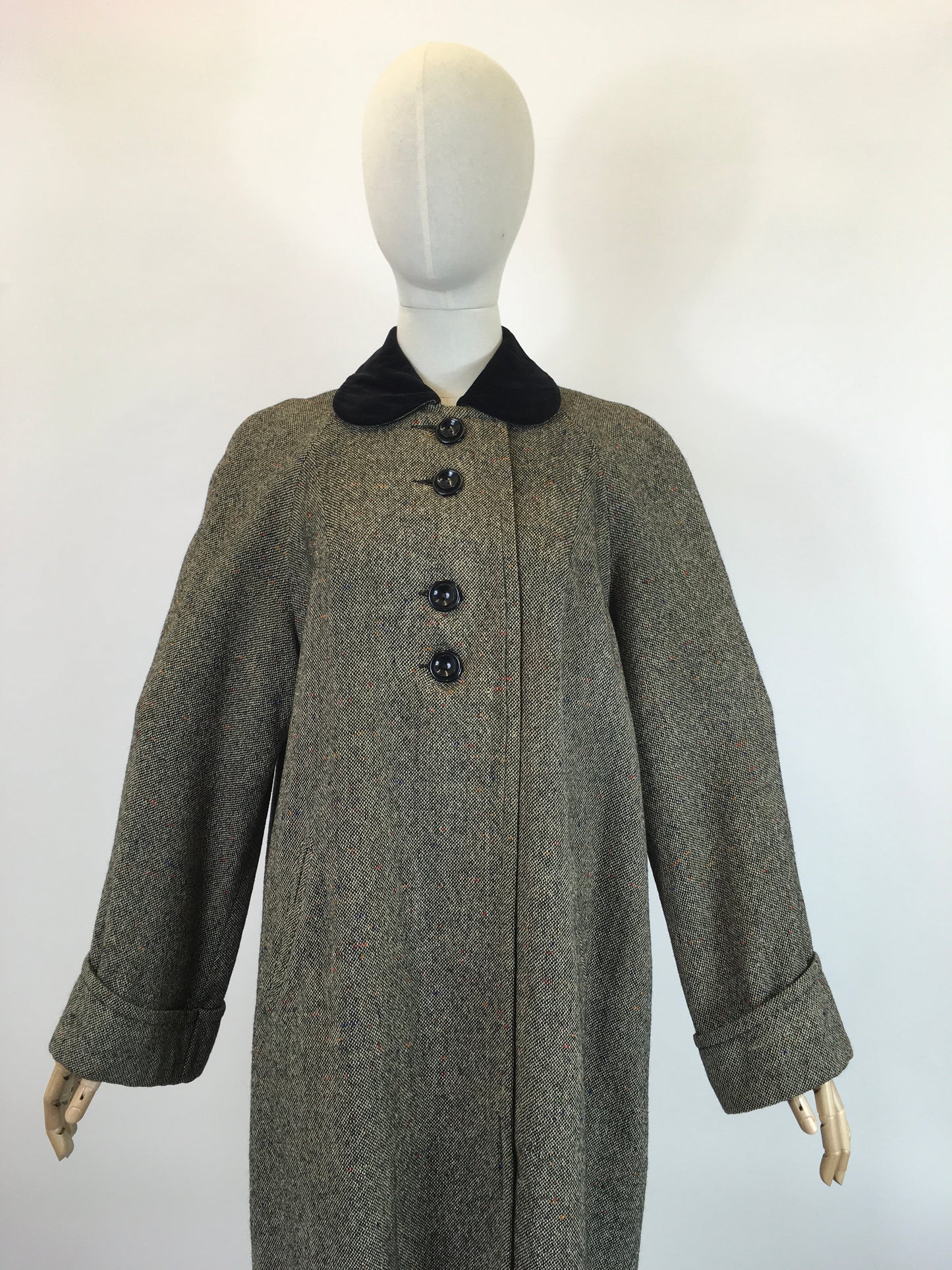 Original 1950’s Fabulous Showerproof Coat - With Contrast Velvet Peter Pan Collar