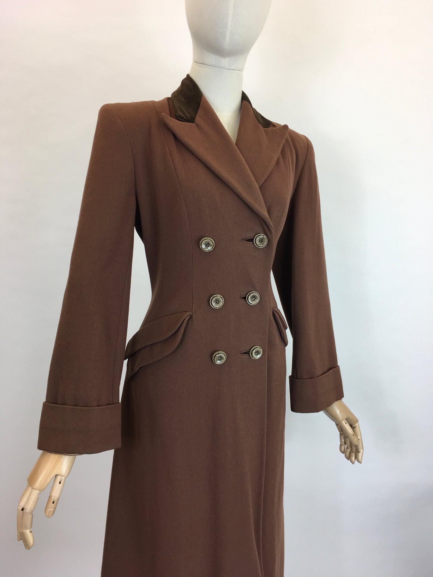Original 1940’s SENSATIONAL Brown Wool Coat - With A Beautiful Rich Brown Velvet Trim