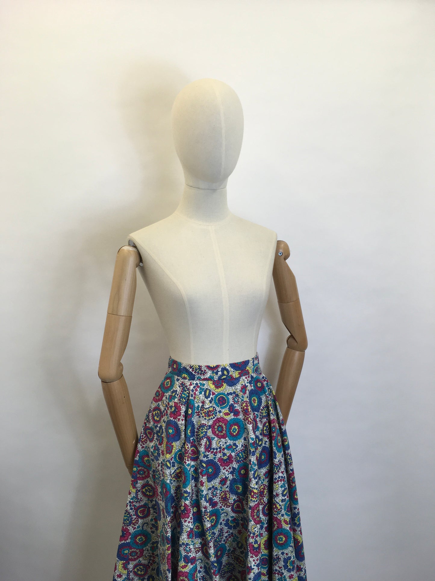 Original 1950's ' St. Michael ' Skirt - Made From A Beautiful Paisley Cotton