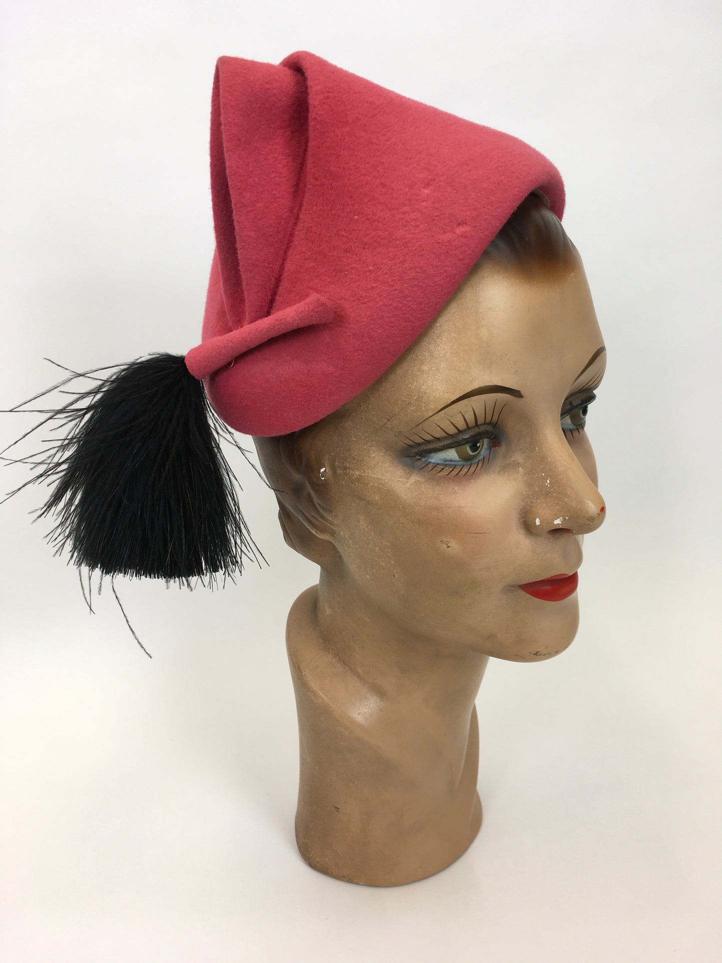 Original 1930’s AMAZING Raspberry Pink Pixie Hat - With a Fabulous Ostrich Feather Plume In Black