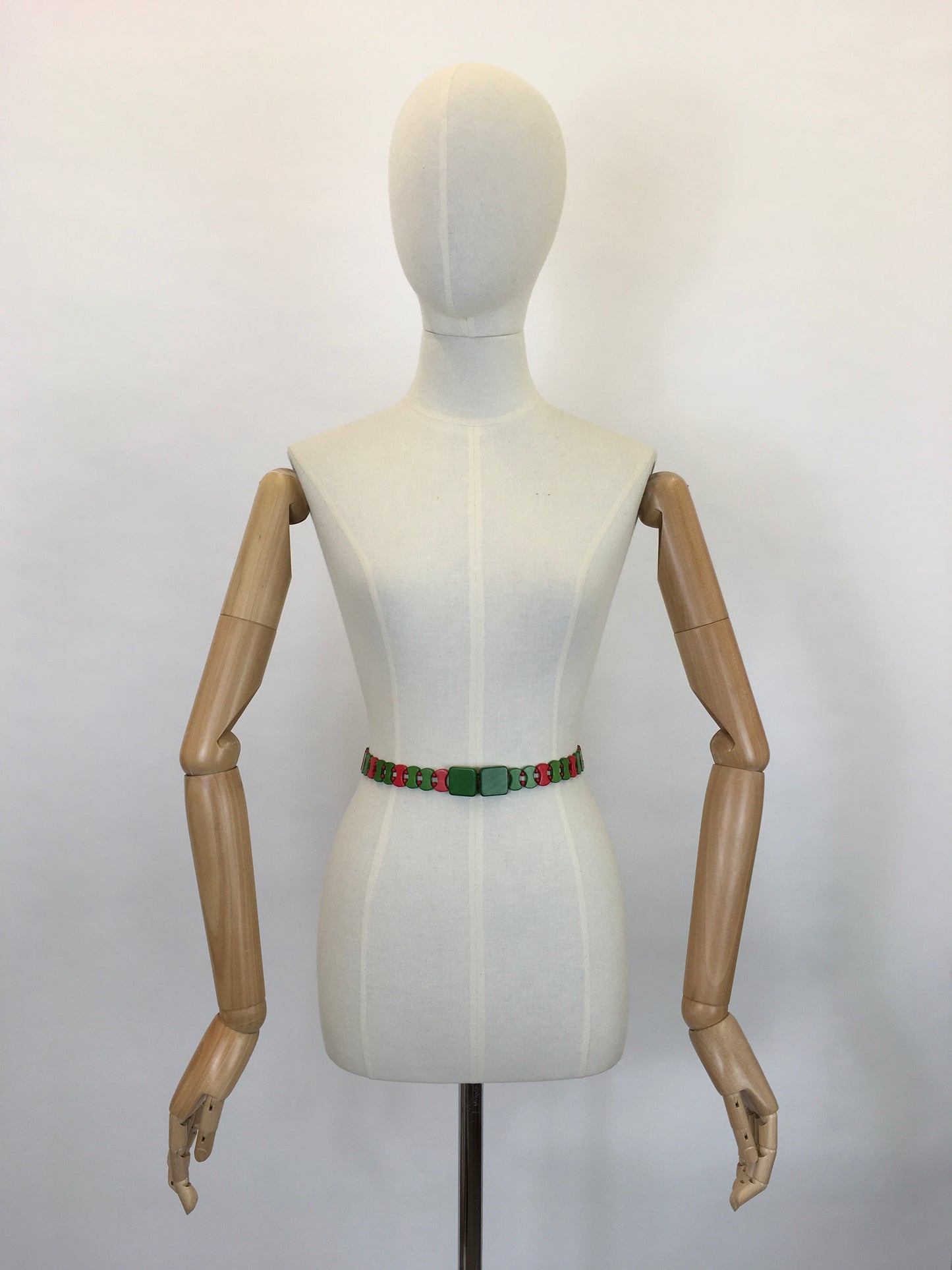 Original 1930’s FABULOUS Wooden Beaded Belt - In Red & Green