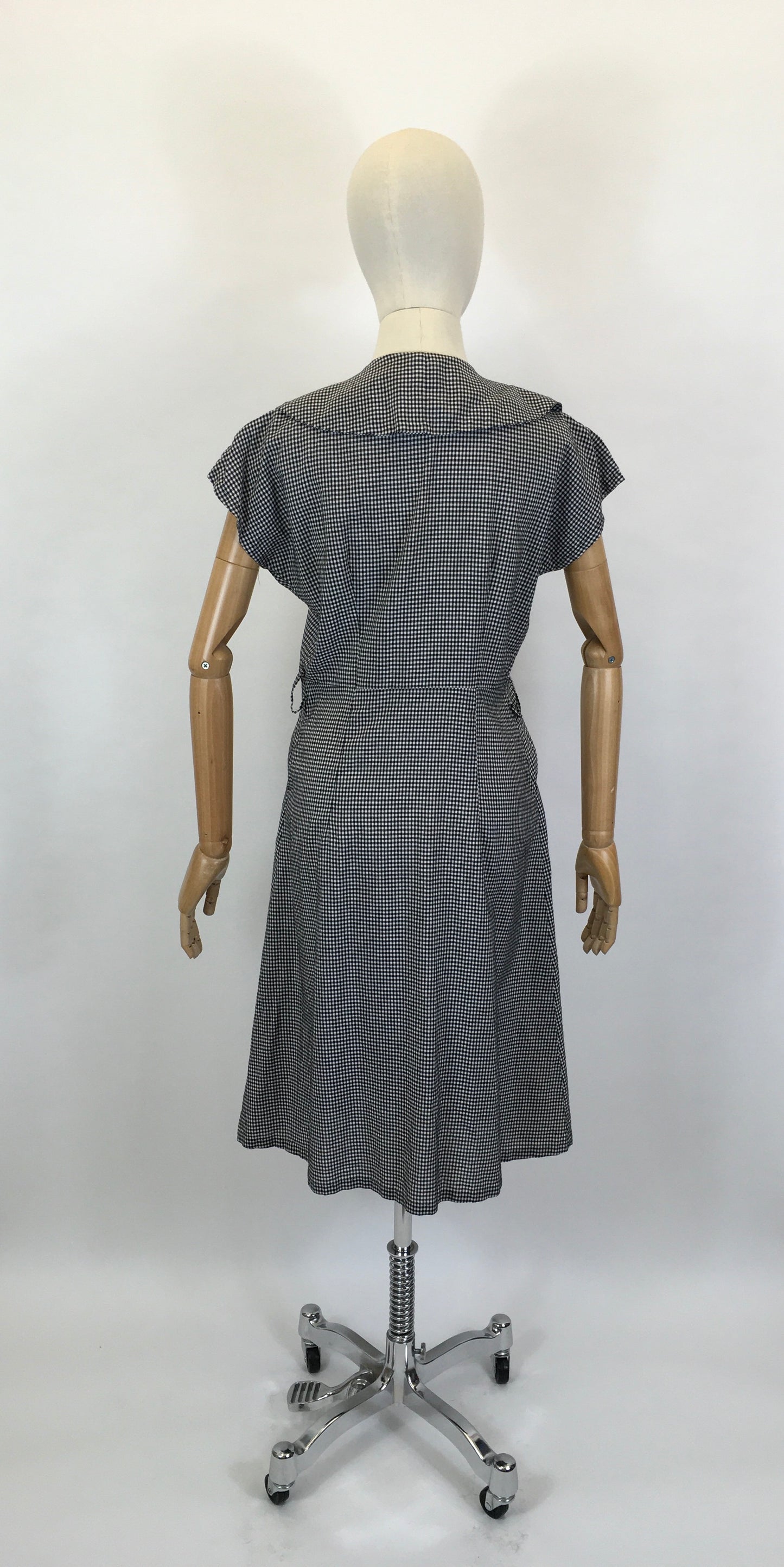 Original 1950’s Fabulous Cotton Day Dress - In A Black And White Gingham Check