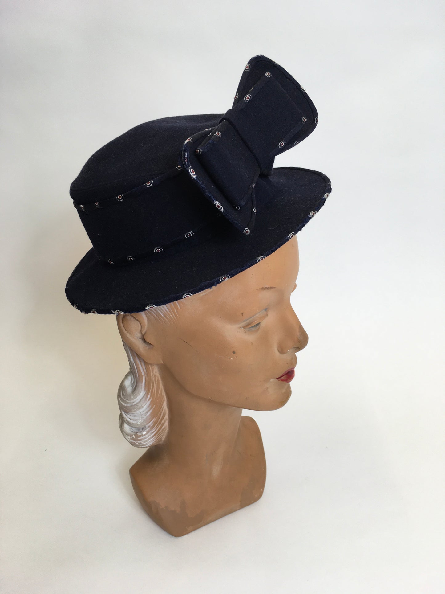 Original late 1930’s Marshall & Snelgrove Hat - Huge Bow Adornment with Fabric Trim
