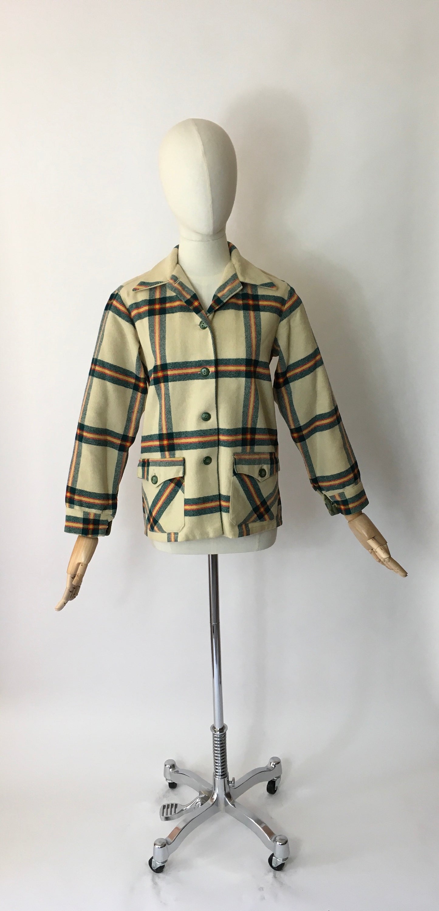 Original 1940’s American Jacket - In a lovely Plaid In Red, Green & Yellow on a Soft Cream