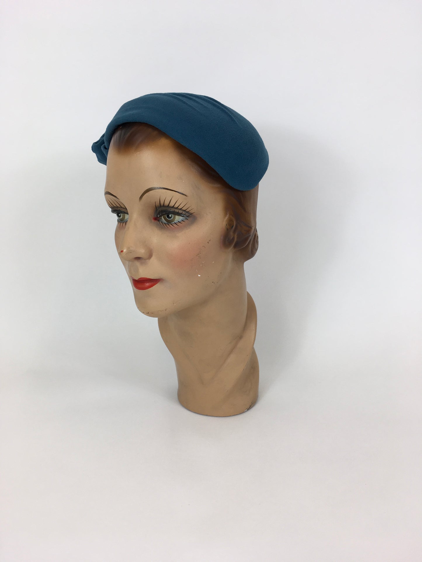 Original Late 1940’s early 1950’s Darling Structured Hat - In A Warm Teal
