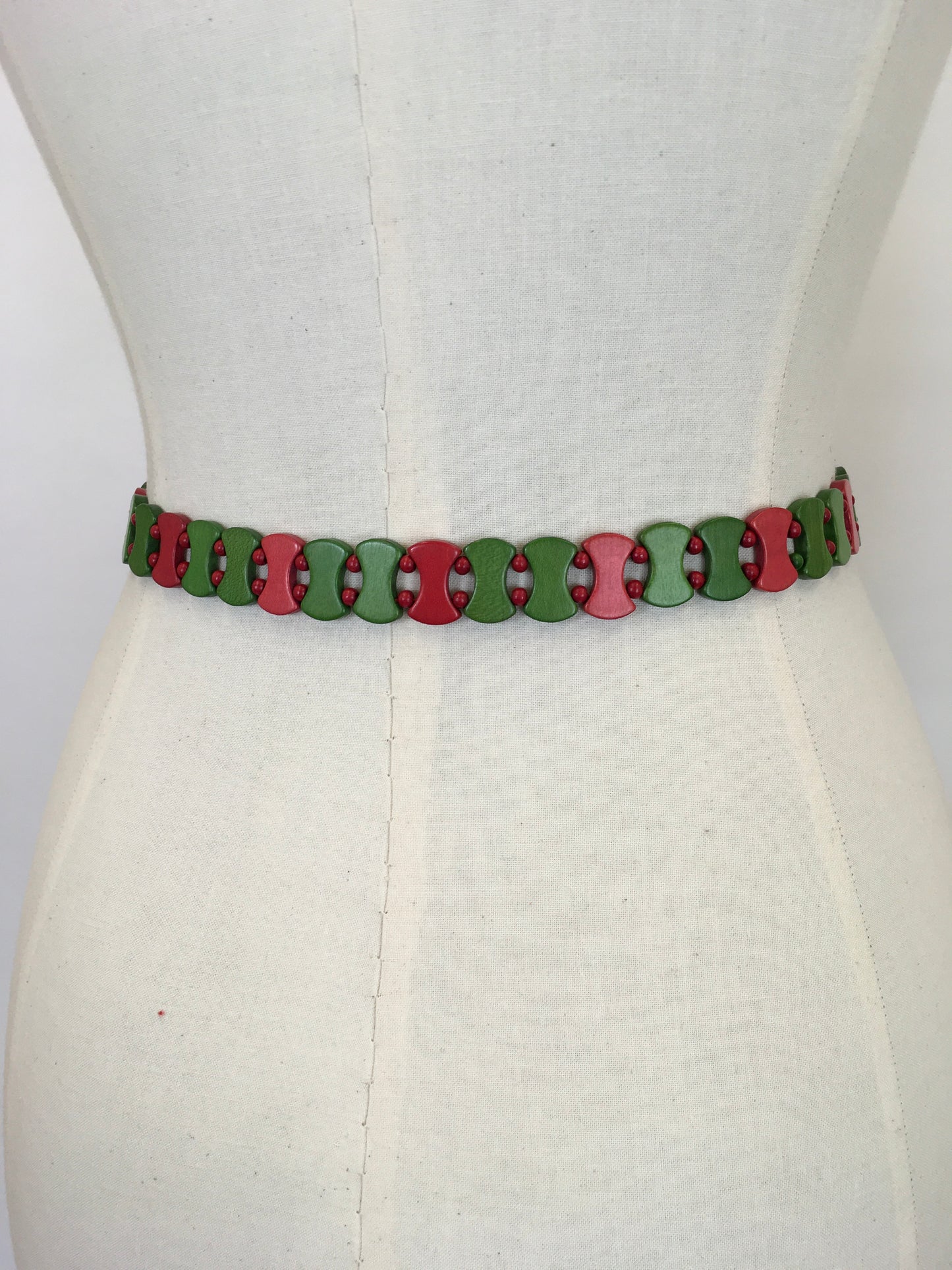 Original 1930’s FABULOUS Wooden Beaded Belt - In Red & Green