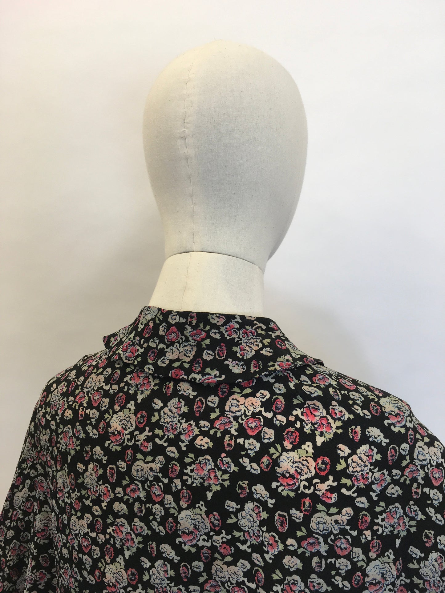 Original 1930's Capelet - Fabulous Floral Printed Silk