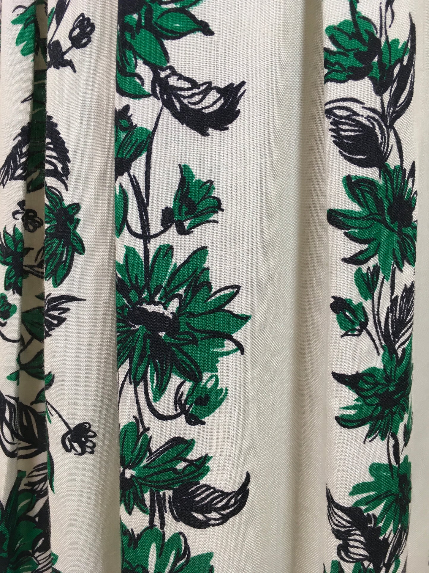 Original Stunning 1940's CC41 Utility Day Dress - In A Floral Moygashal Linen in Green, White & Black