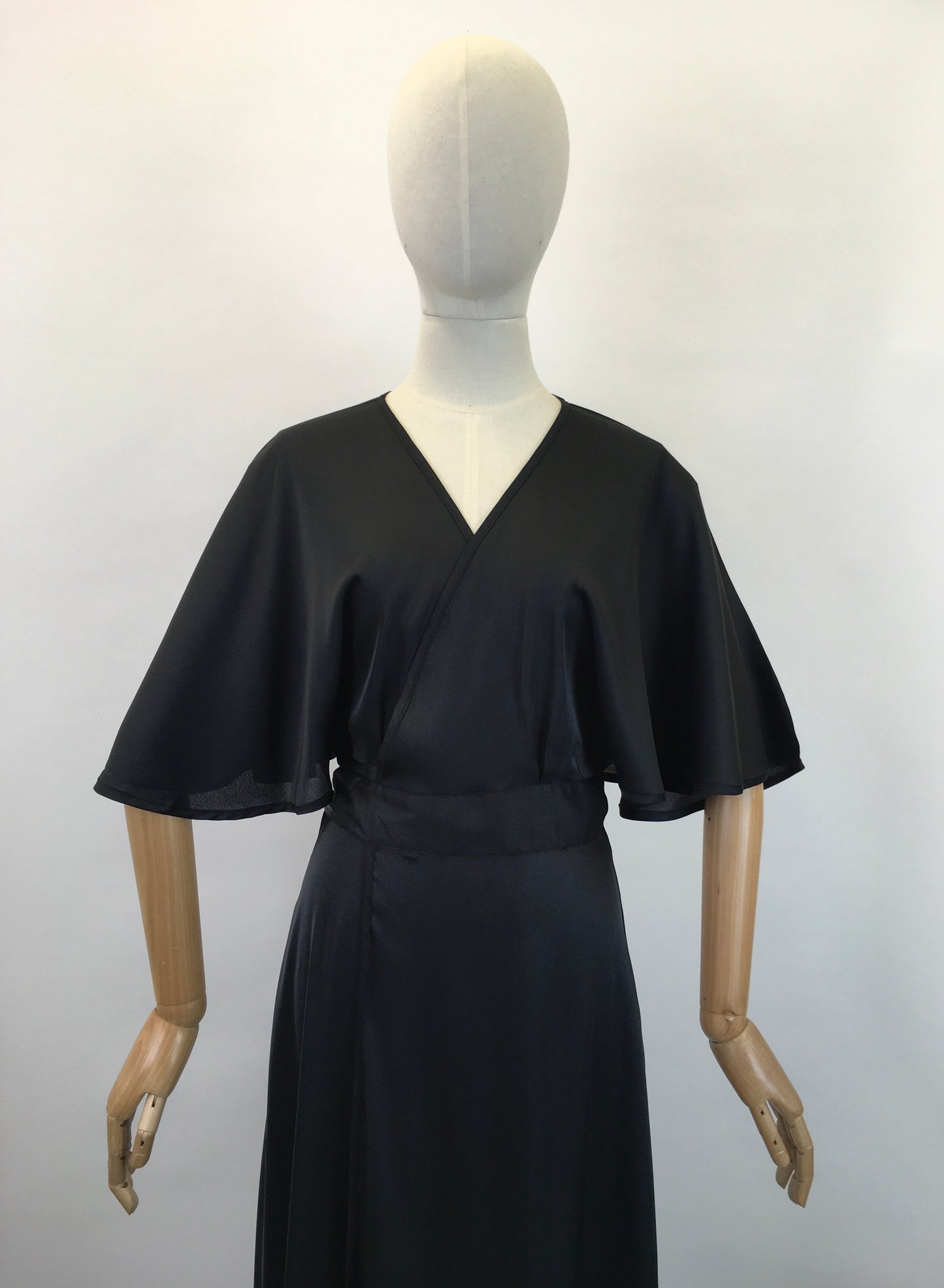 What Katie Did Loungewear Robe - In Black