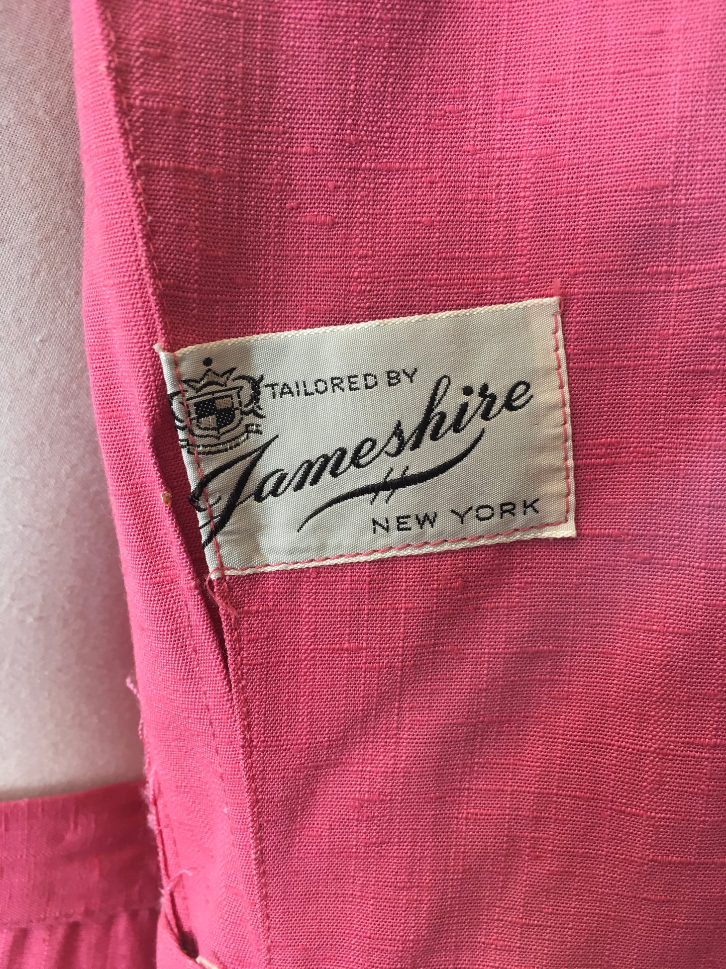 Original 1940’s Fabulous Bubblegum Pink 2pc Suit - In A Gorgeous Linen Fabric