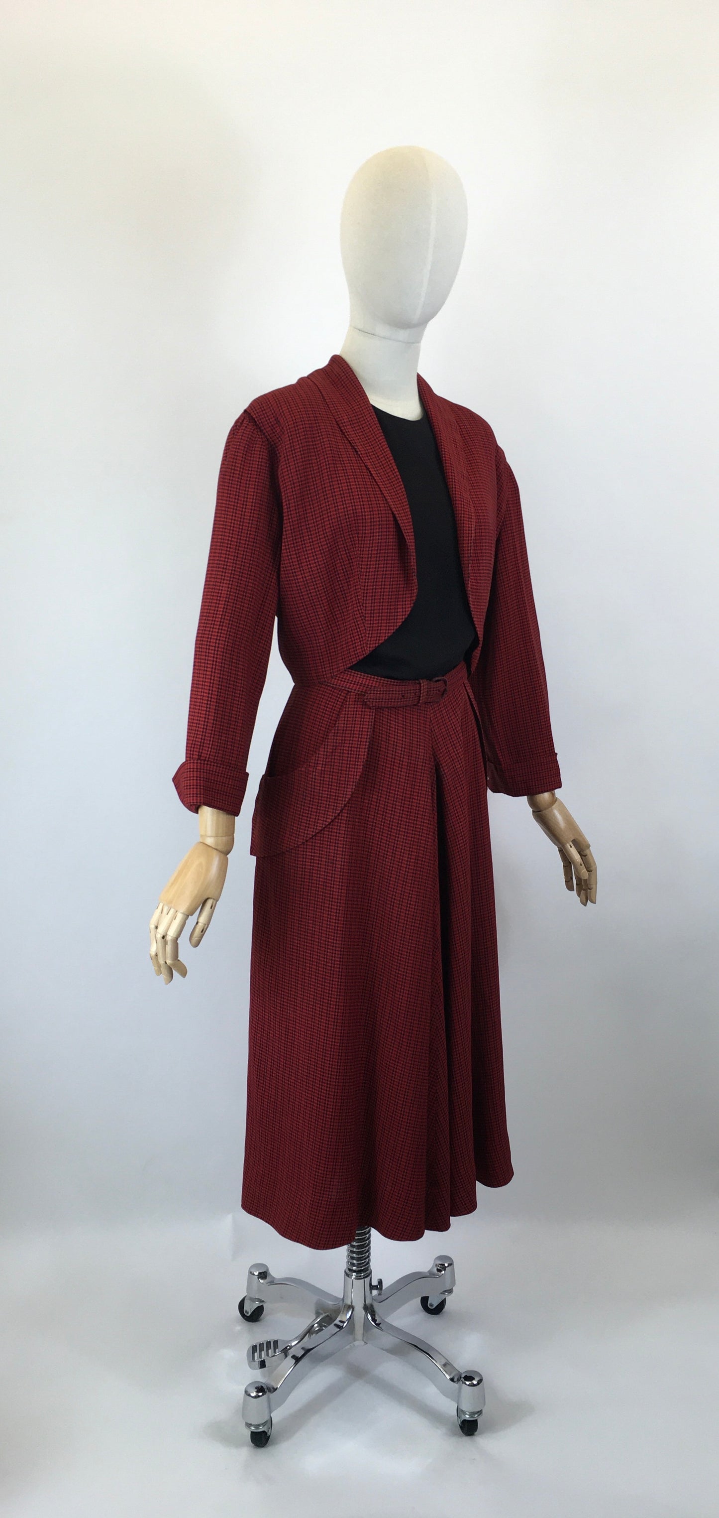 Original Late 1940’s 3 pc Set in Black and Red - By ‘ Leslie Fay ‘