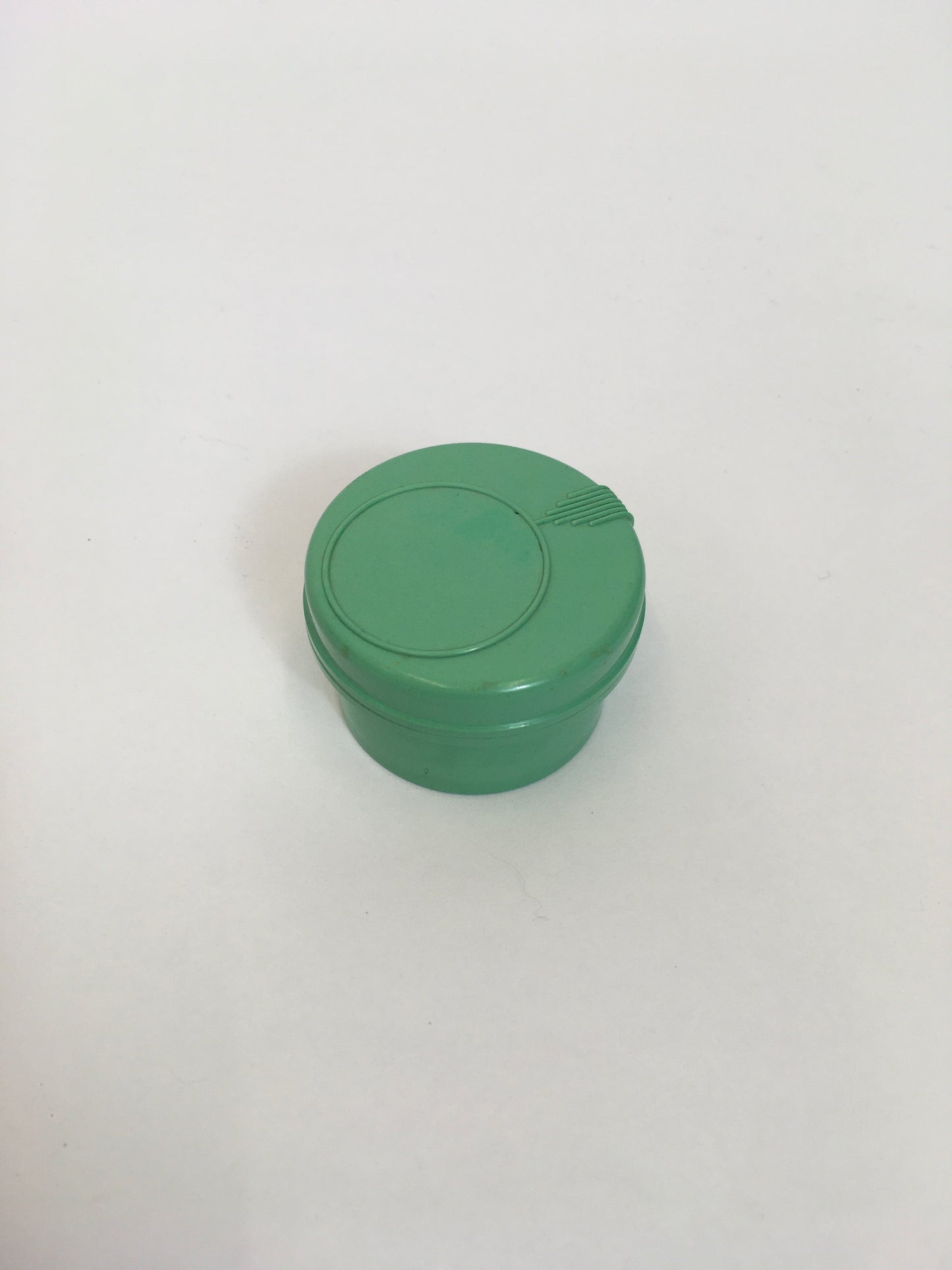 Original 1930's Darling Early Plastic Trinket Pot - In Deco Green