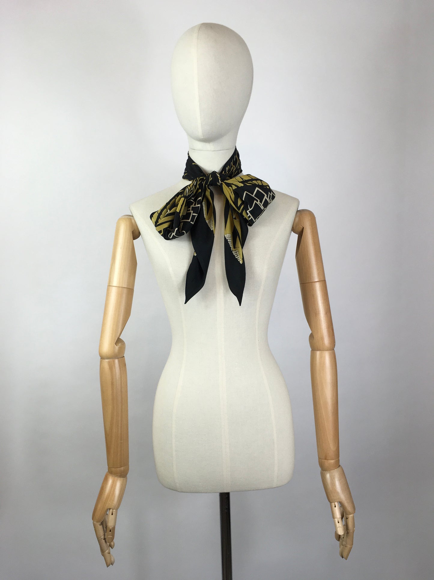 Original 1930’s SENSATIONAL Silk Deco Pointed Scarf - In Black, Gold & Cream