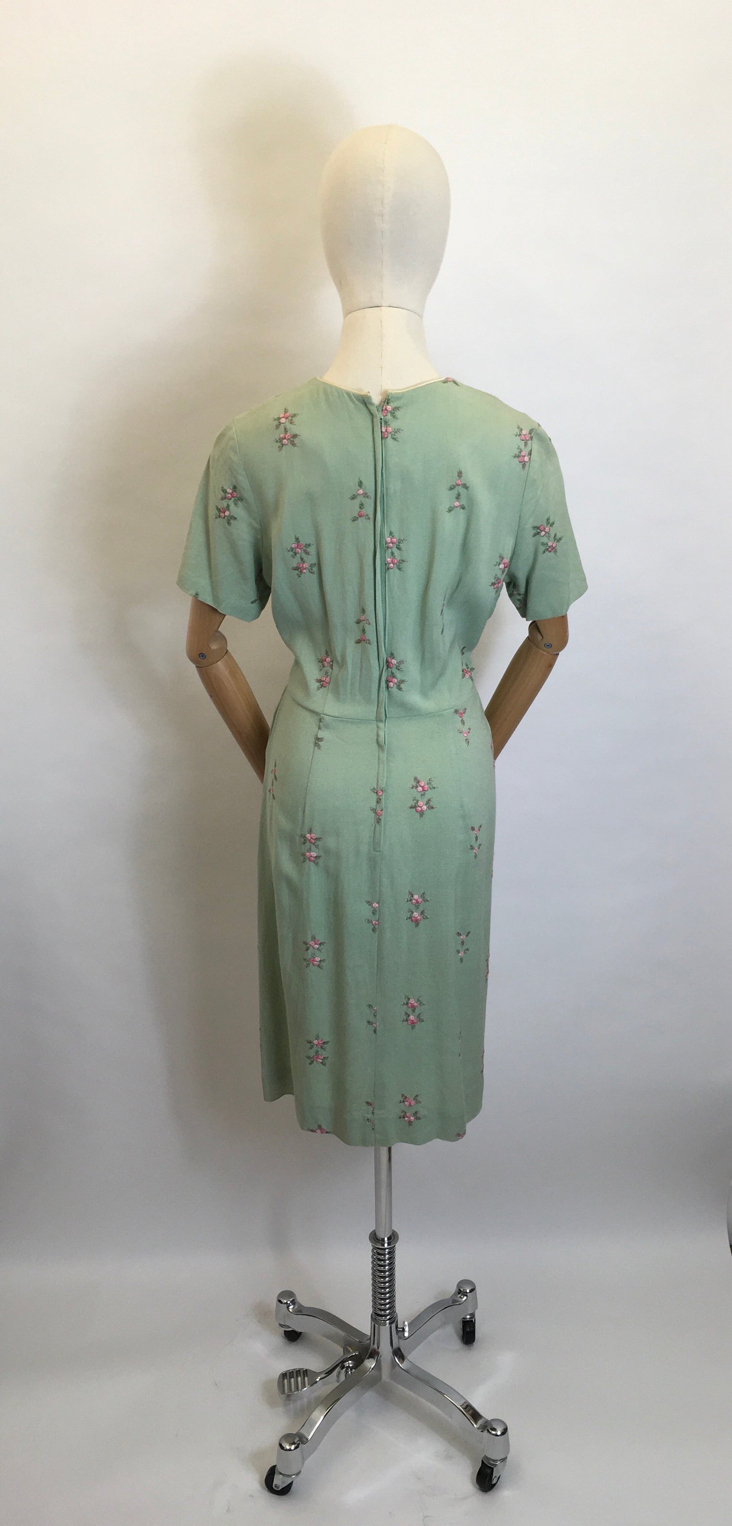 Original Early 1950's Linen Wiggle Dress - American Workers Union Label