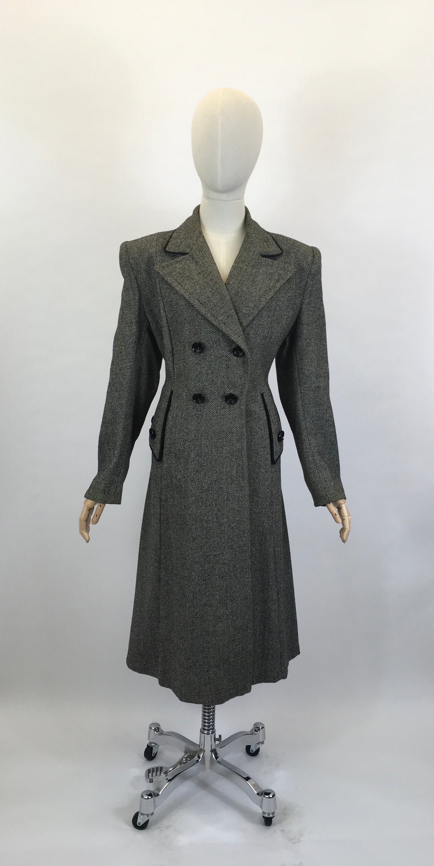 Original 1940’s SENSATIONAL Black Herringbone Tweed Woollen Coat - Made By ‘ Fredella Model ‘