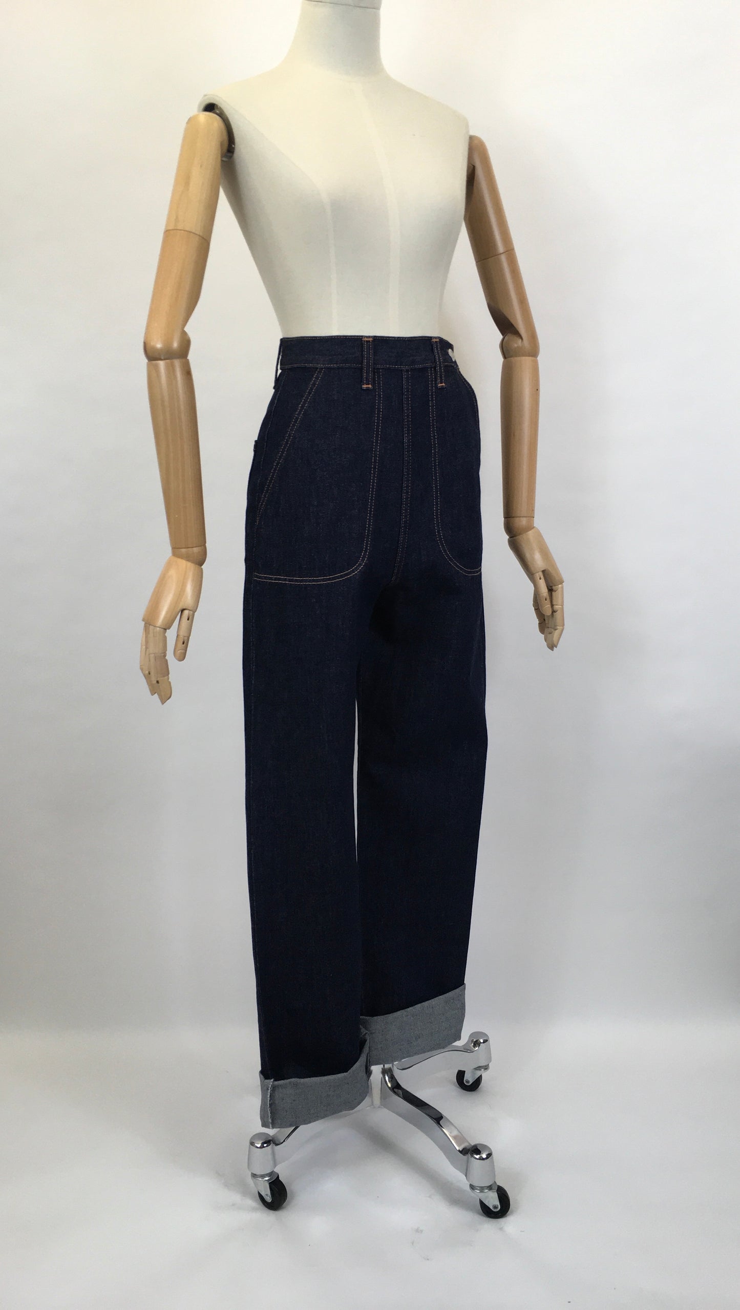Freddie’s Of Pinewood Classic Jeans - In Denim