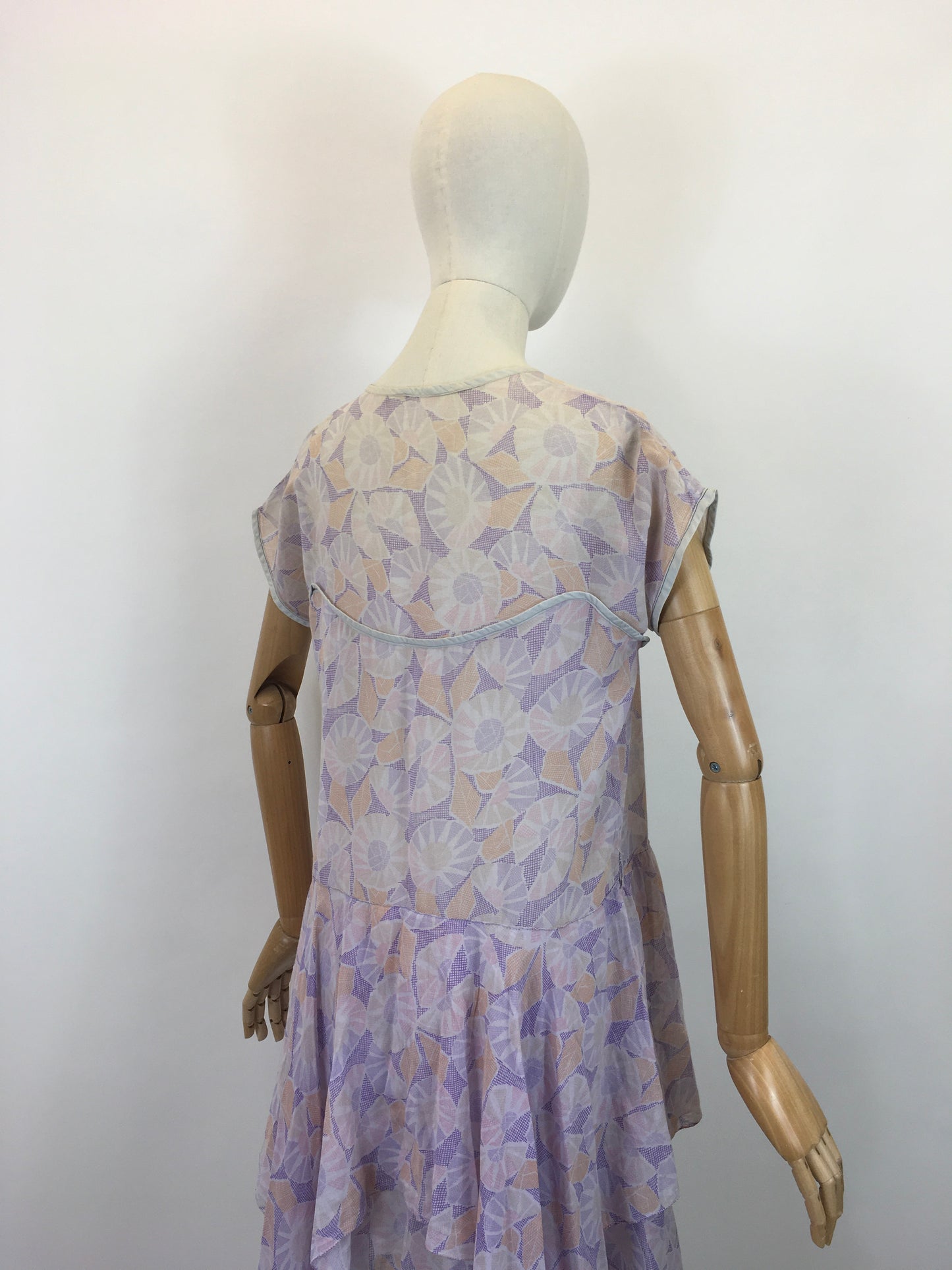 Original 1920's Charming Cotton Lawn Day Dress - In Deco Pastels of Lilacs, Pinks & Orange