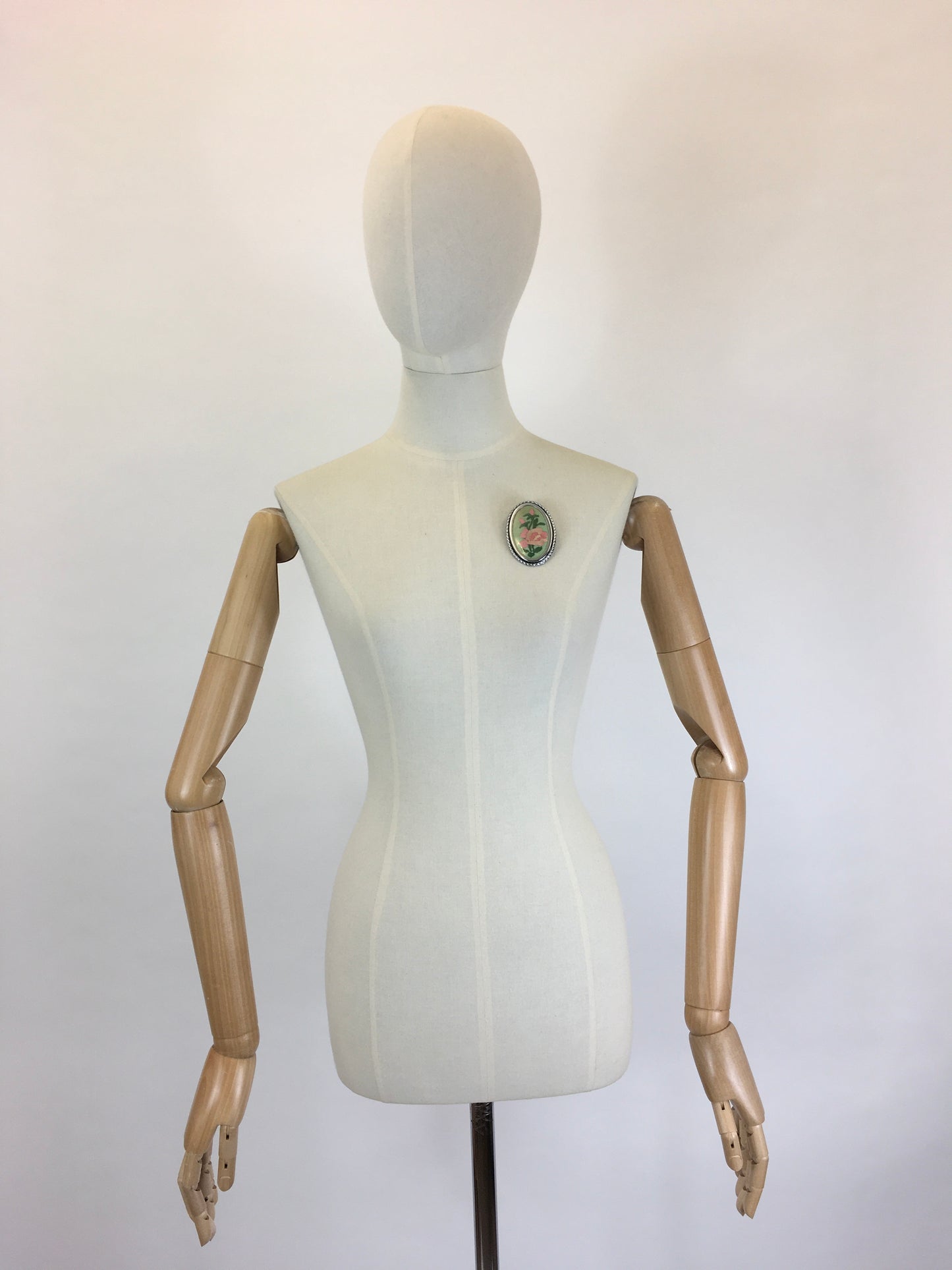 Original 1940’s / 1950’s Beautiful Floral Embroidered Brooch - In Springtime Touches of Pastel Pinks and Mint Green