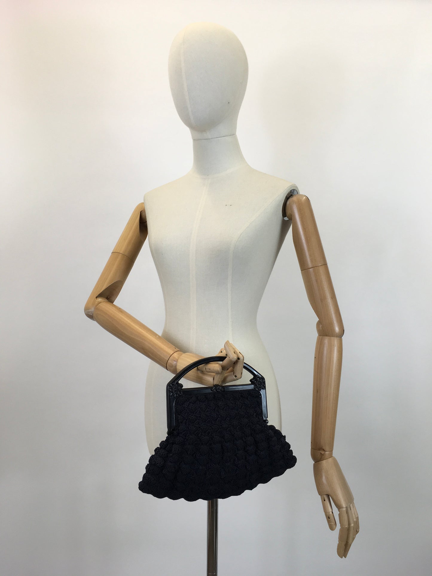 Original Stunning 1930's Popcorn Crochet Handbag - With Celluloid Embossed Handle in Navy