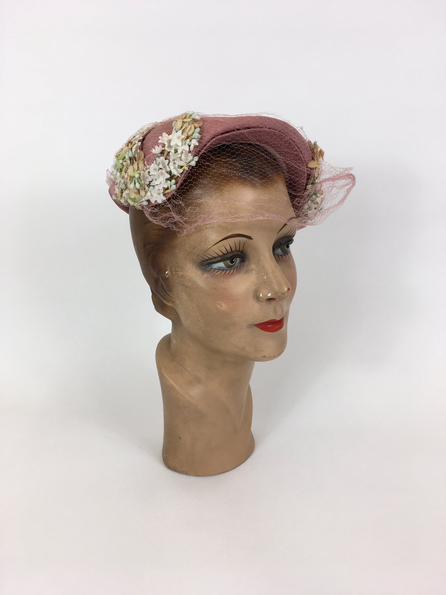 Original 1940’s Darling Powdered Rose Pink Hat - With Veiling and Beautiful Millinery Flower Embellishments