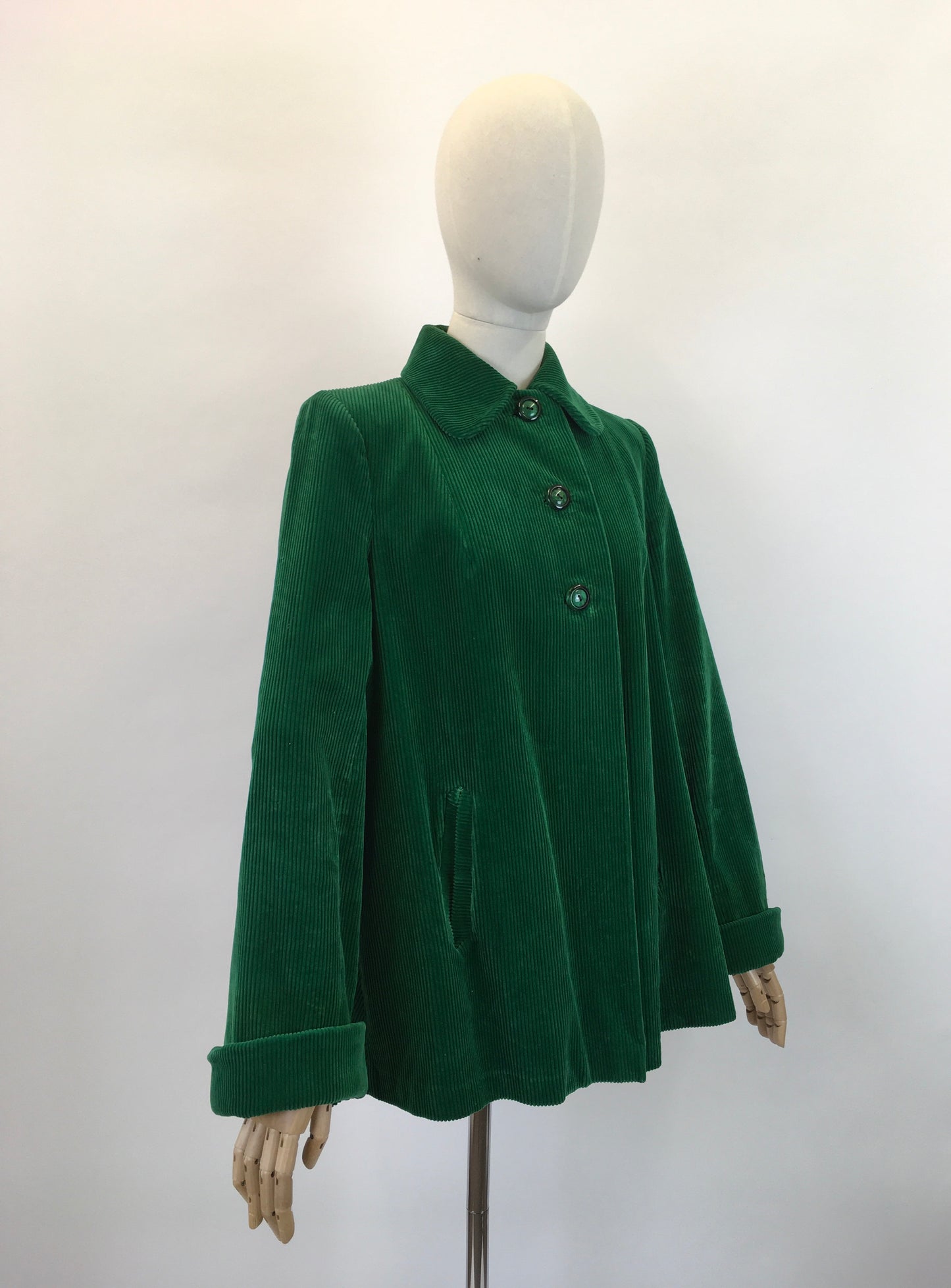 Original 1940's Needlepoint Corduroy Swing Coat - In An Exquisite Emerald Green