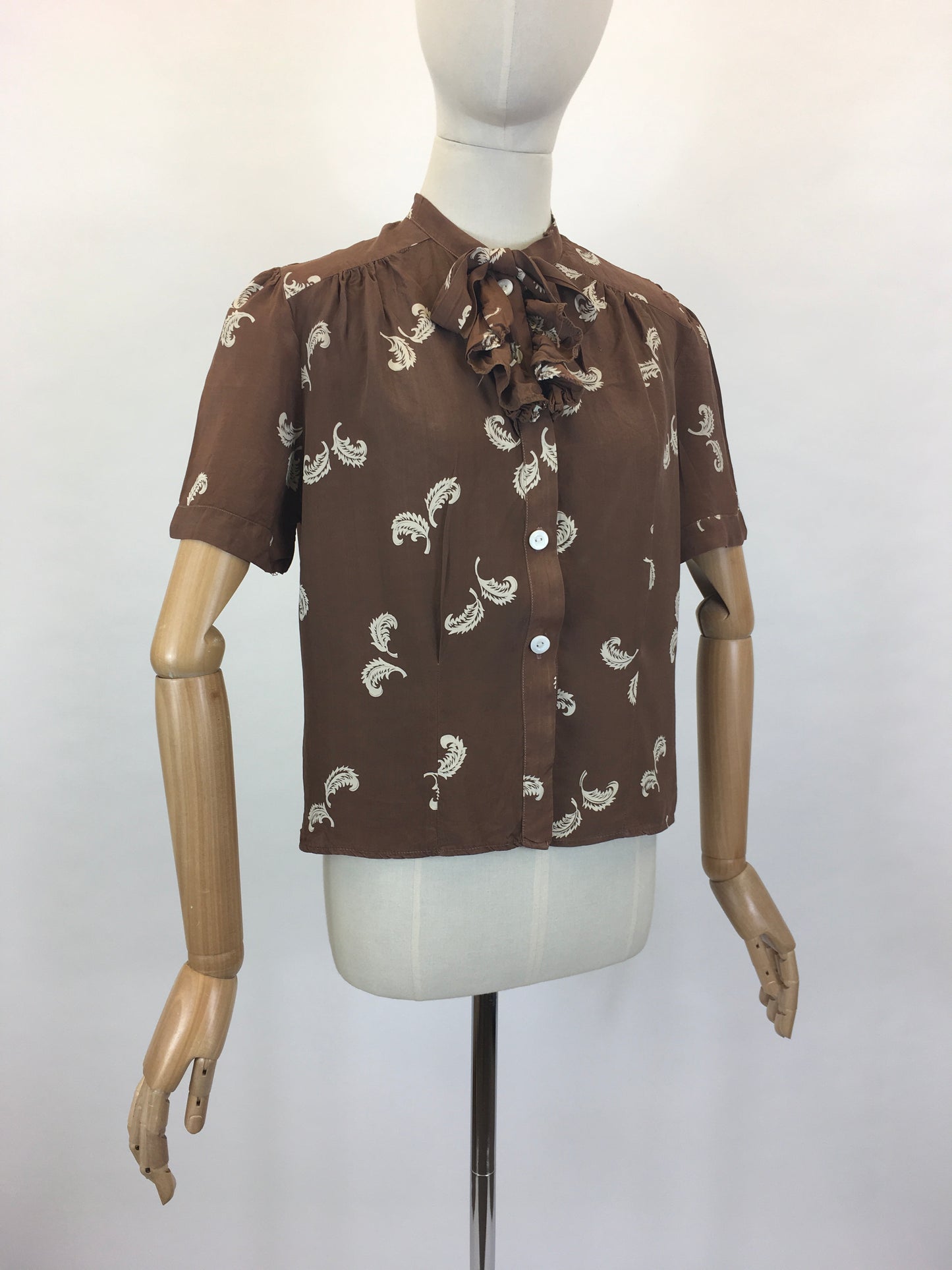 Original 1940’s AS IS Beautiful Rayon Blouse - In a Lovely Brown And White Feather Print